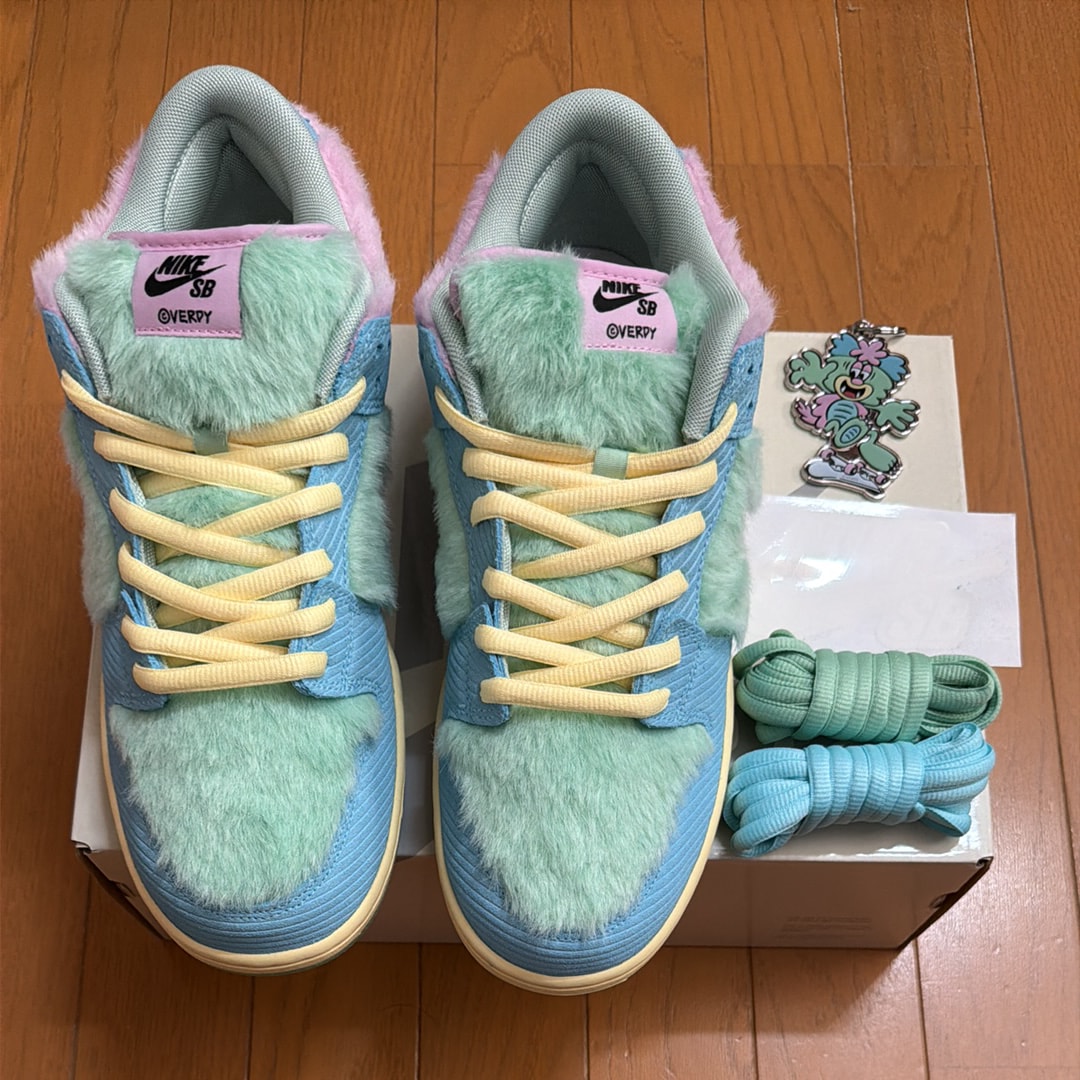 VERDY × Nike SB Dunk Low Pro QS "Visty/Blue Gaze and Enamel Green"