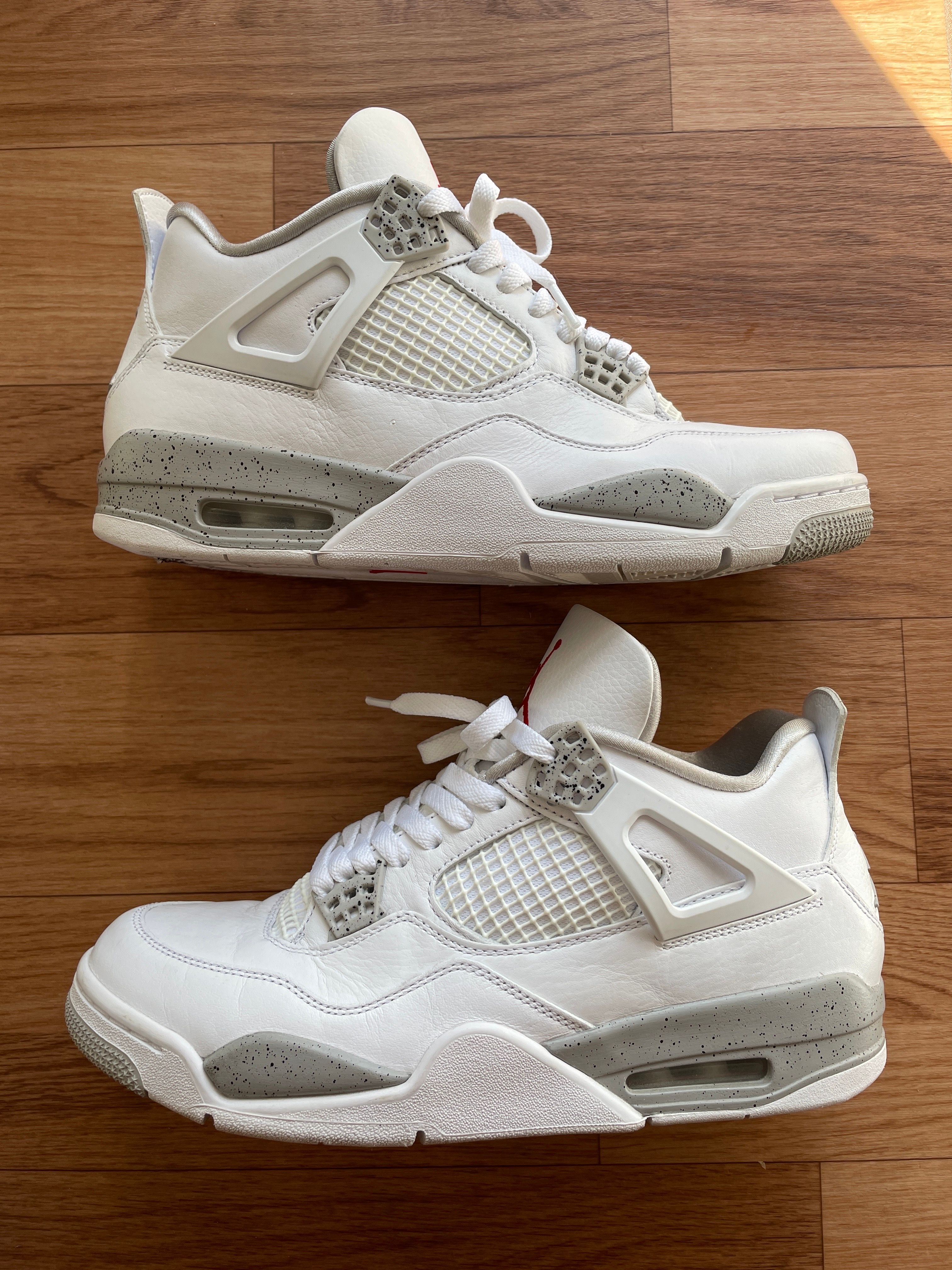 Nike Air Jordan 4 "Tech White"  
