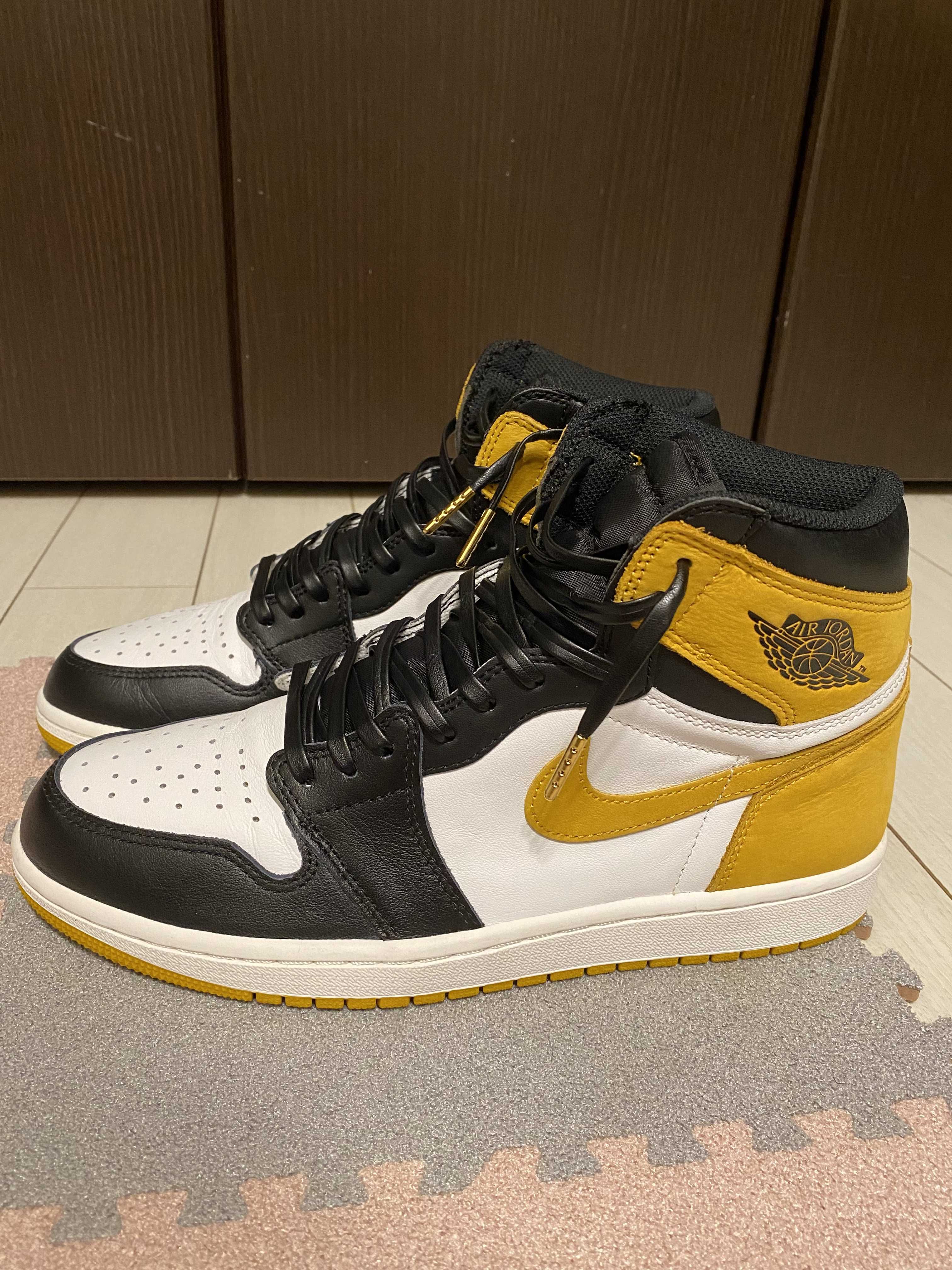 Nike Air Jordan 1 Retro High OG "Black Toe/Yellow Ochre"
