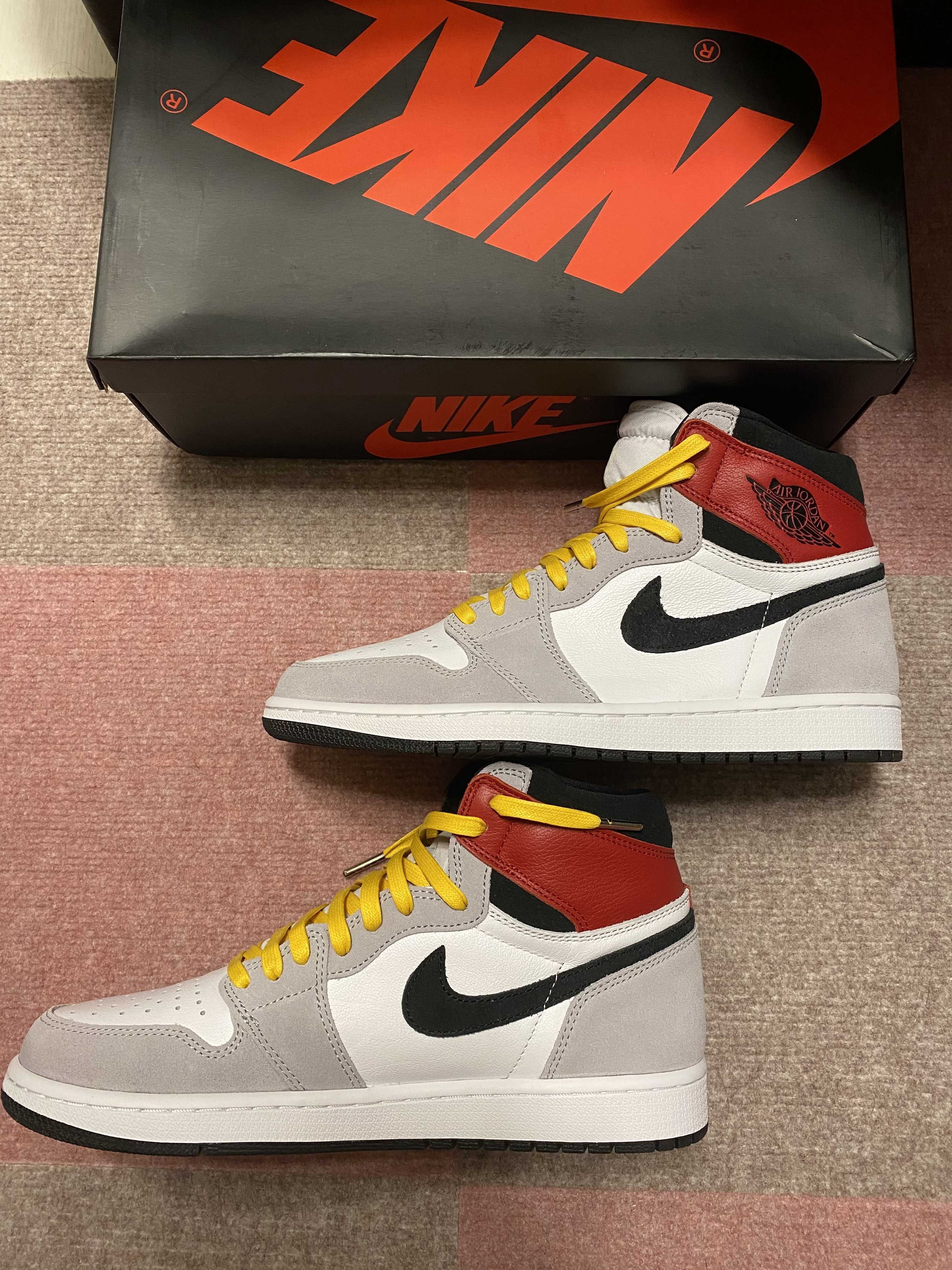 Nike Air Jordan 1 High OG "White/Black/Light Smoke Grey"