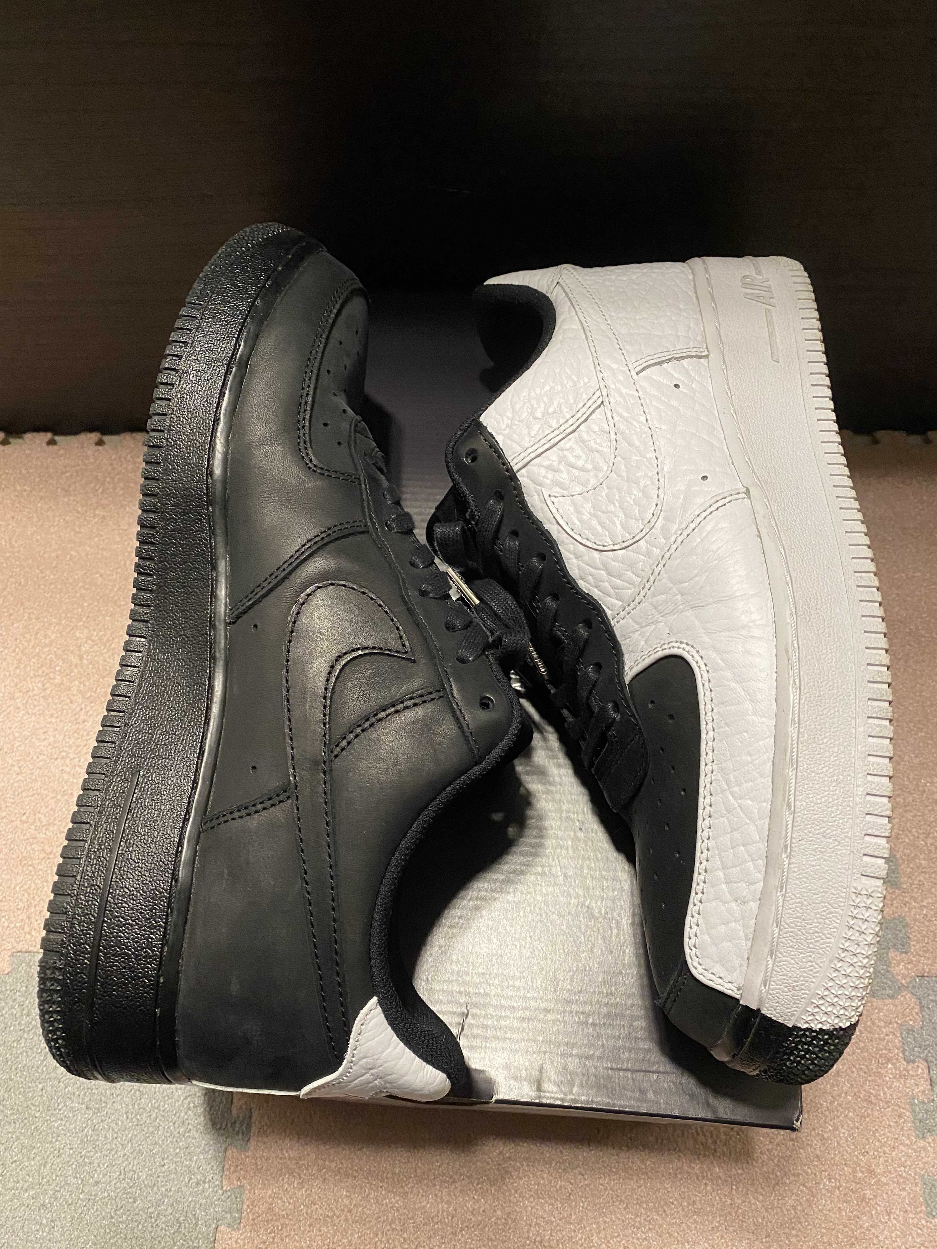 Nike Air Force 1 Low "Split White Black"