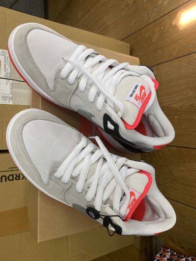 Nike SB Dunk Low "Infrared"
