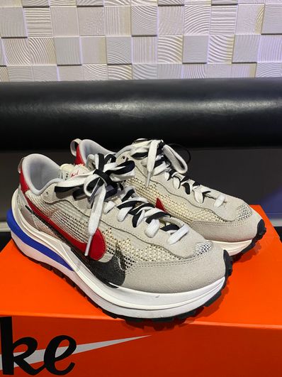 sacai × Nike Vapor Waffle "Royal Fuchsia"