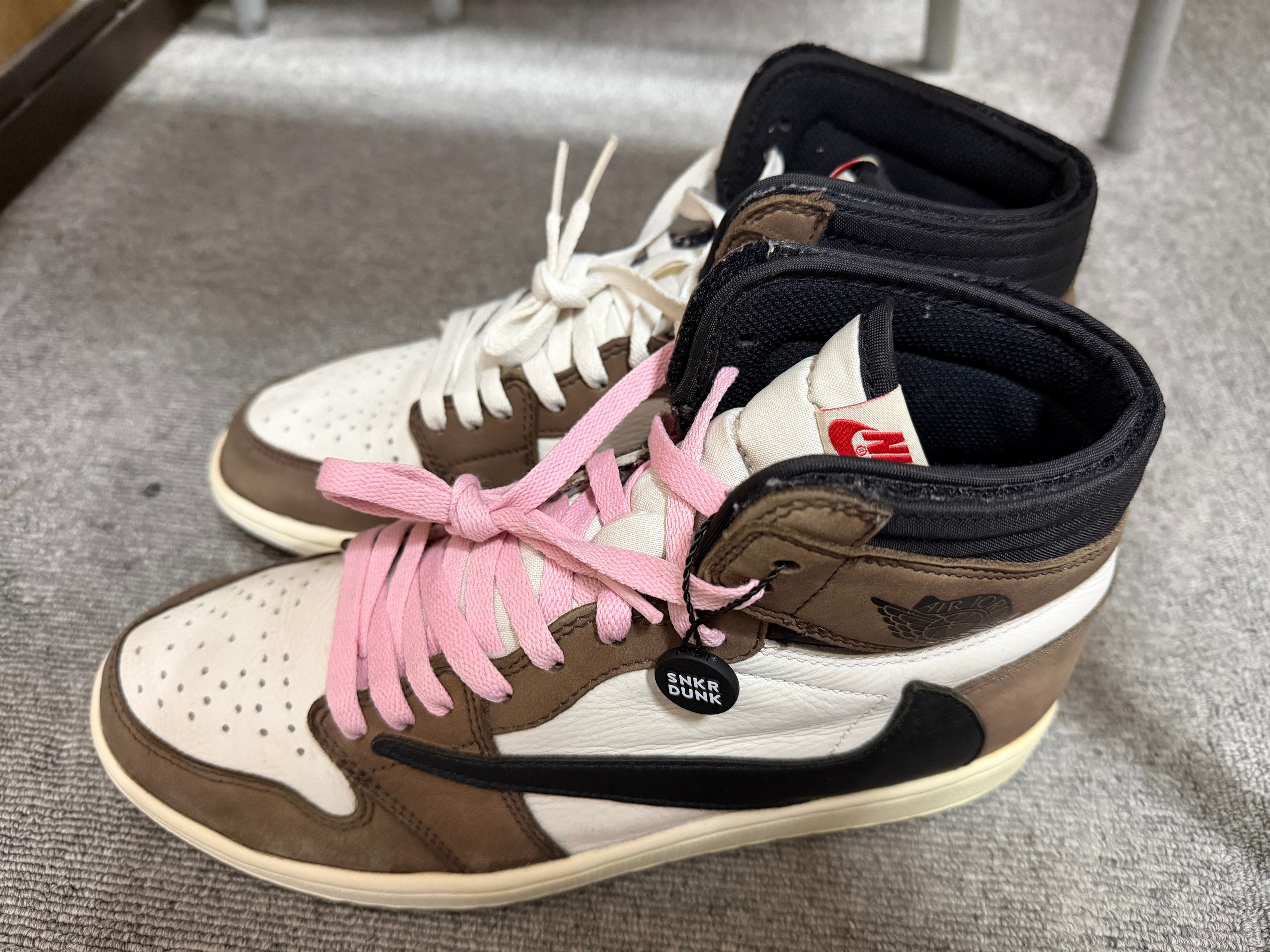 Travis Scott × Nike Air Jordan 1 Retro High OG TS SP 