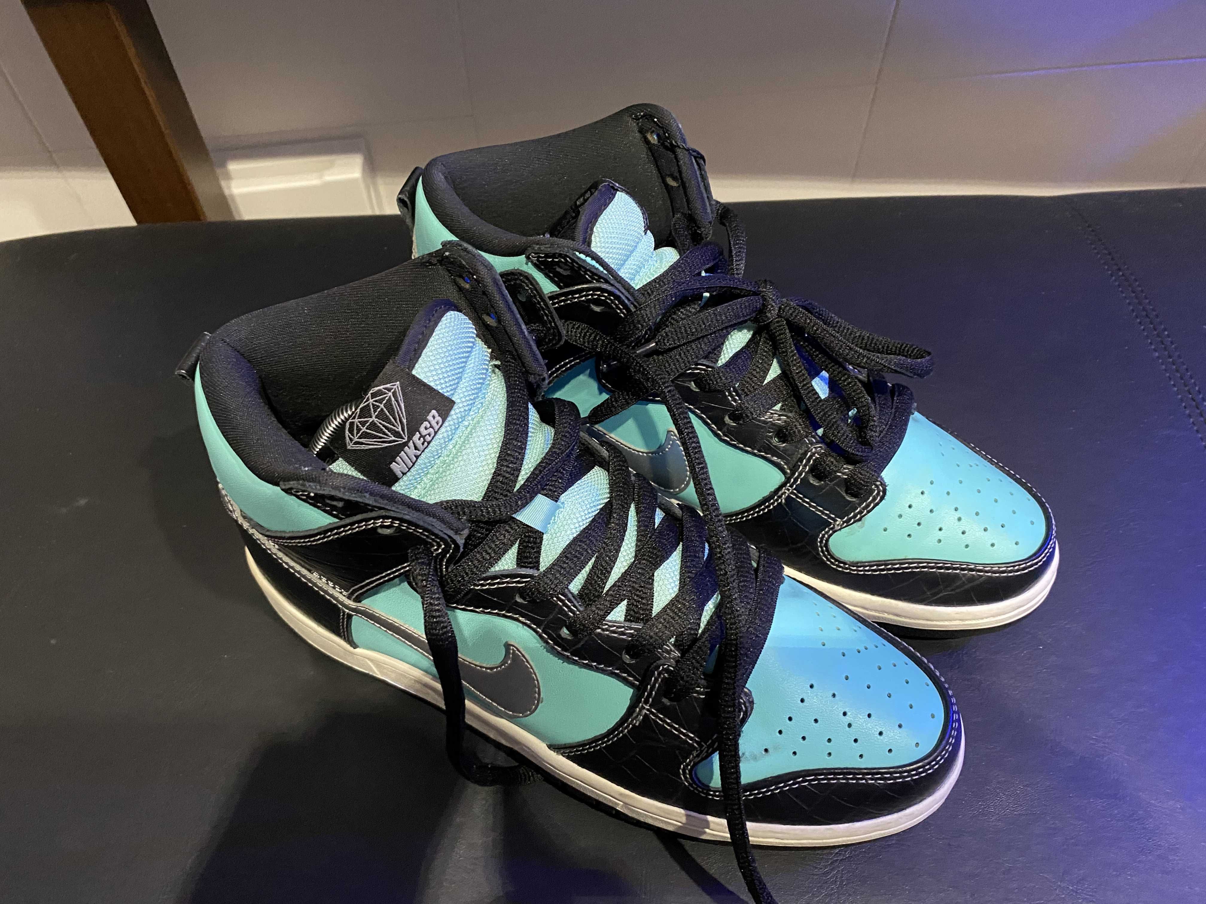 Diamond Supply × Nike SB Dunk High "Tiffany"