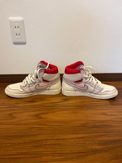 Nike Air Jordan 1 Retro High OG "Sail/University Red"