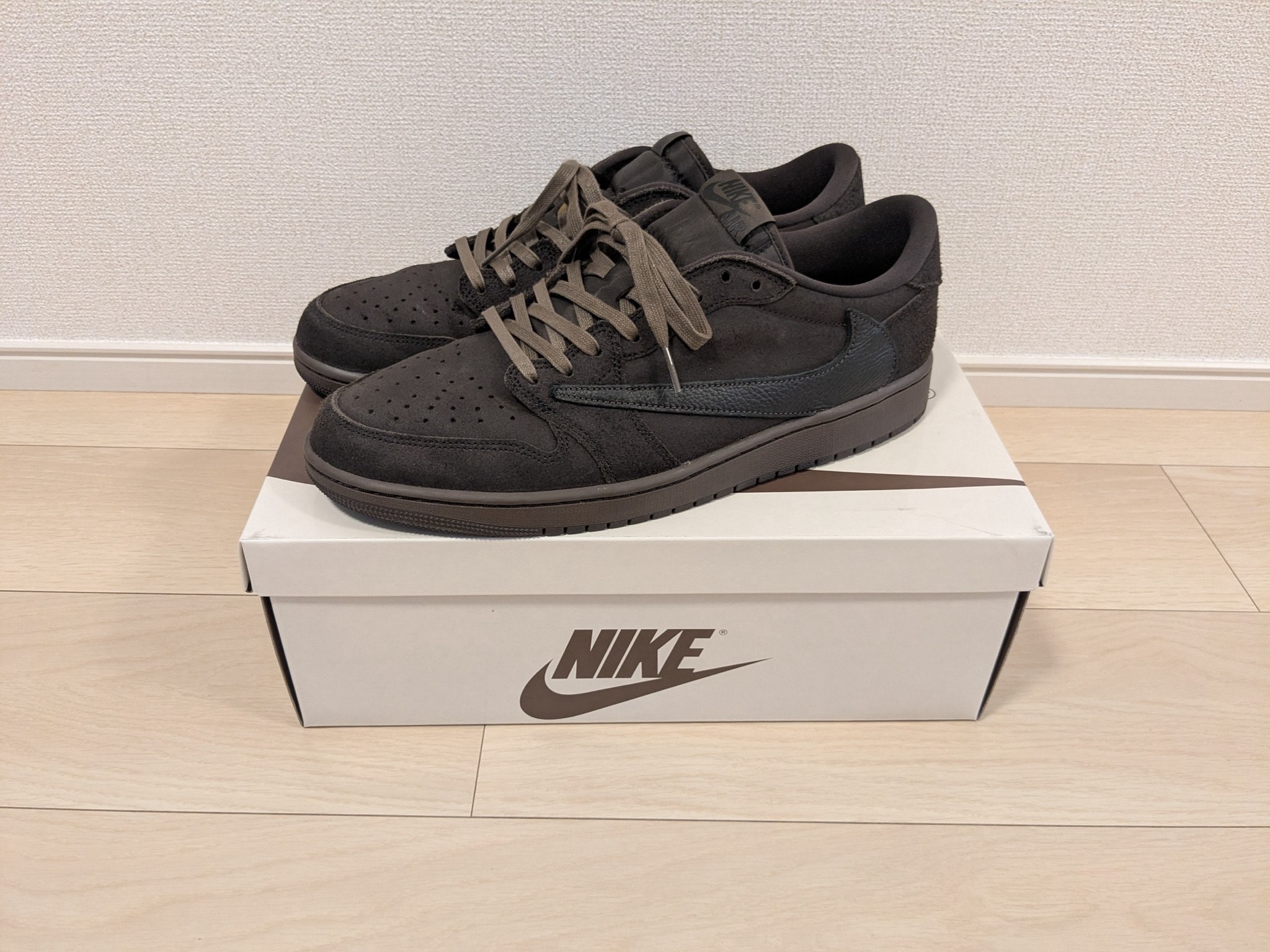 Travis Scott × Nike Air Jordan 1 Low OG SP "Velvet Brown and Dark Mocha"