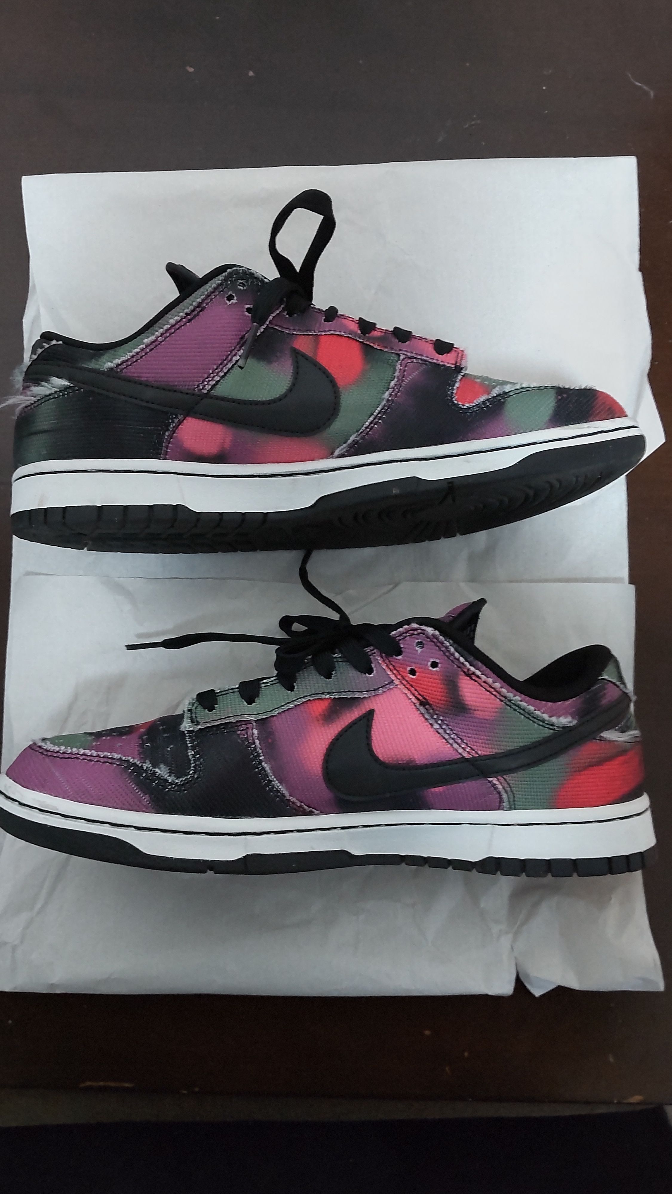 Nike Dunk Low Graffiti "Pink/Black"