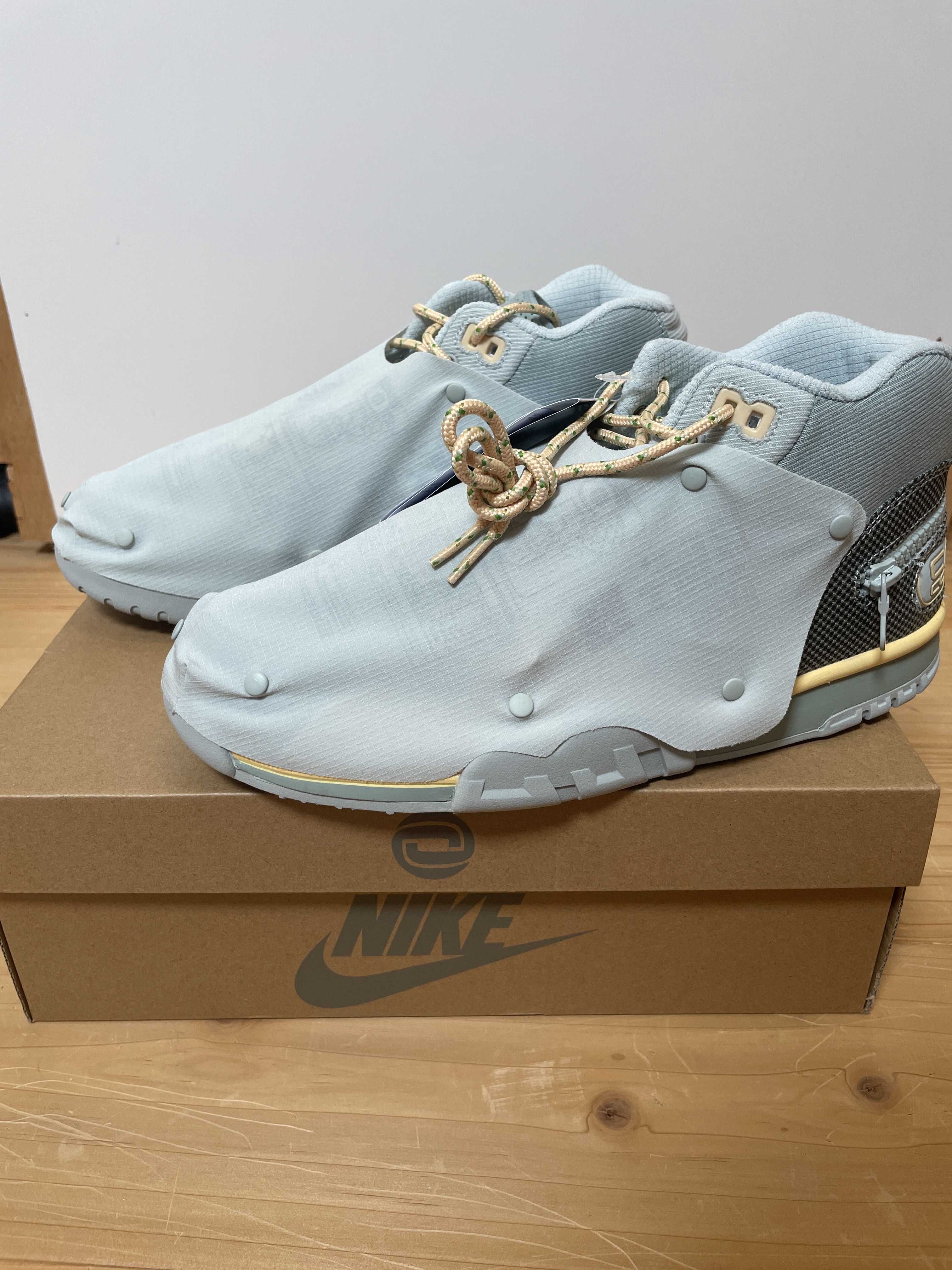 Travis Scott × Nike Air Trainer 1 SP "Grey Haze and Dusty Sage"