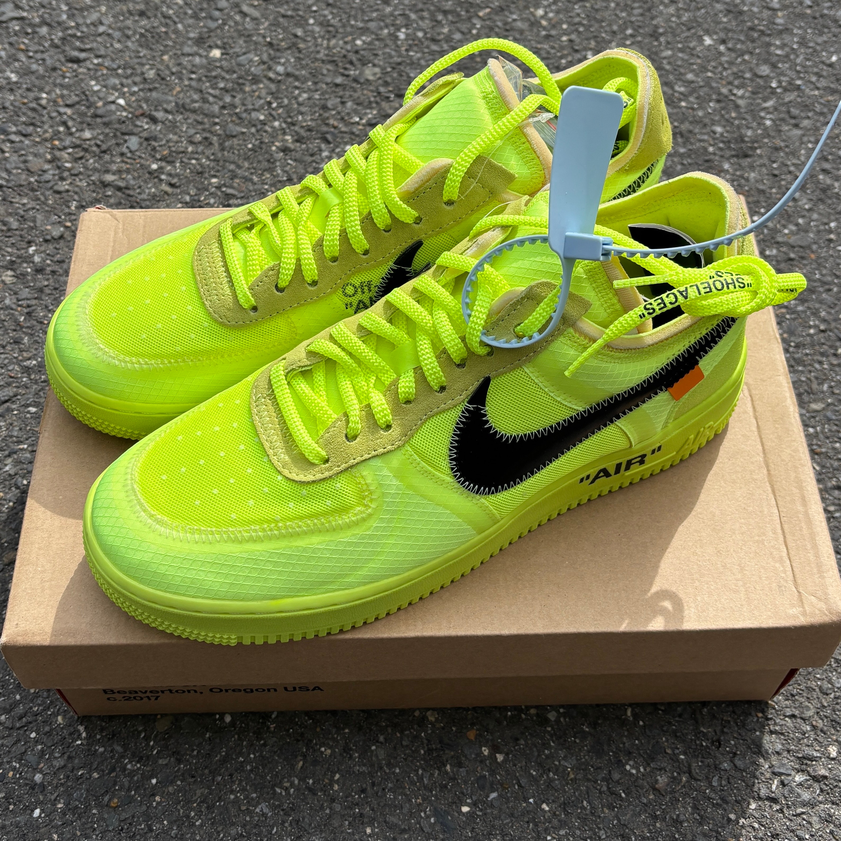 オフホワイト × ナイキ エアフォース1 ロー 