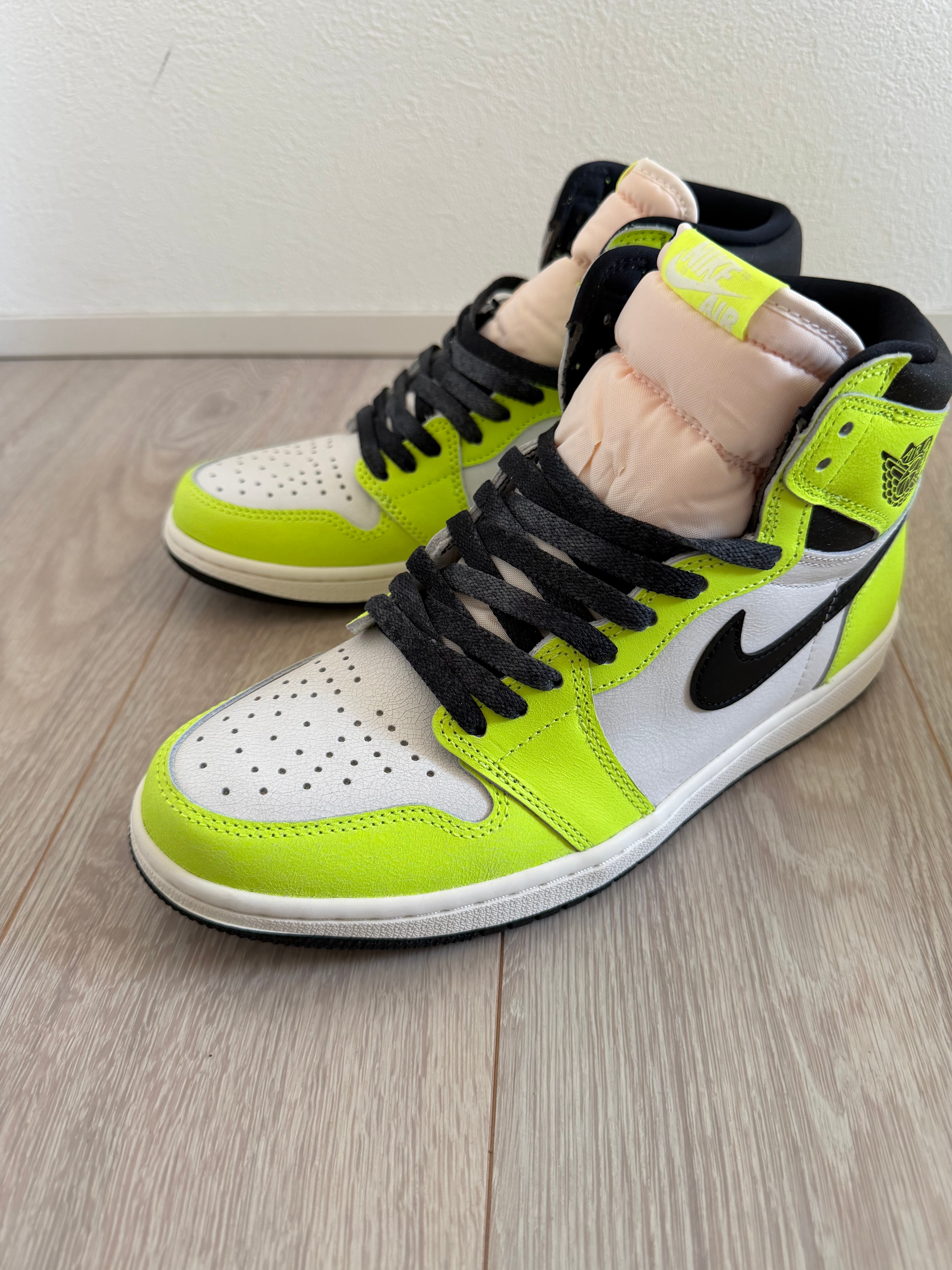 Nike Air Jordan 1 High OG "Volt/Visionaire"