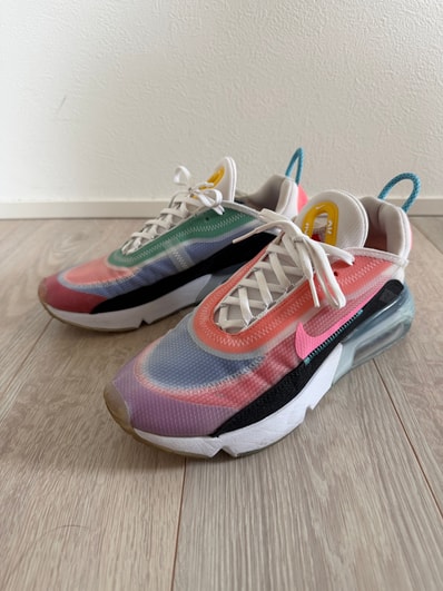 NIKE AIR MAX 2090 "BETRUE"