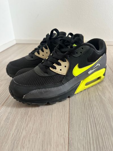 Nike Air Max 90 "Dark Grey/Black/Volt"
