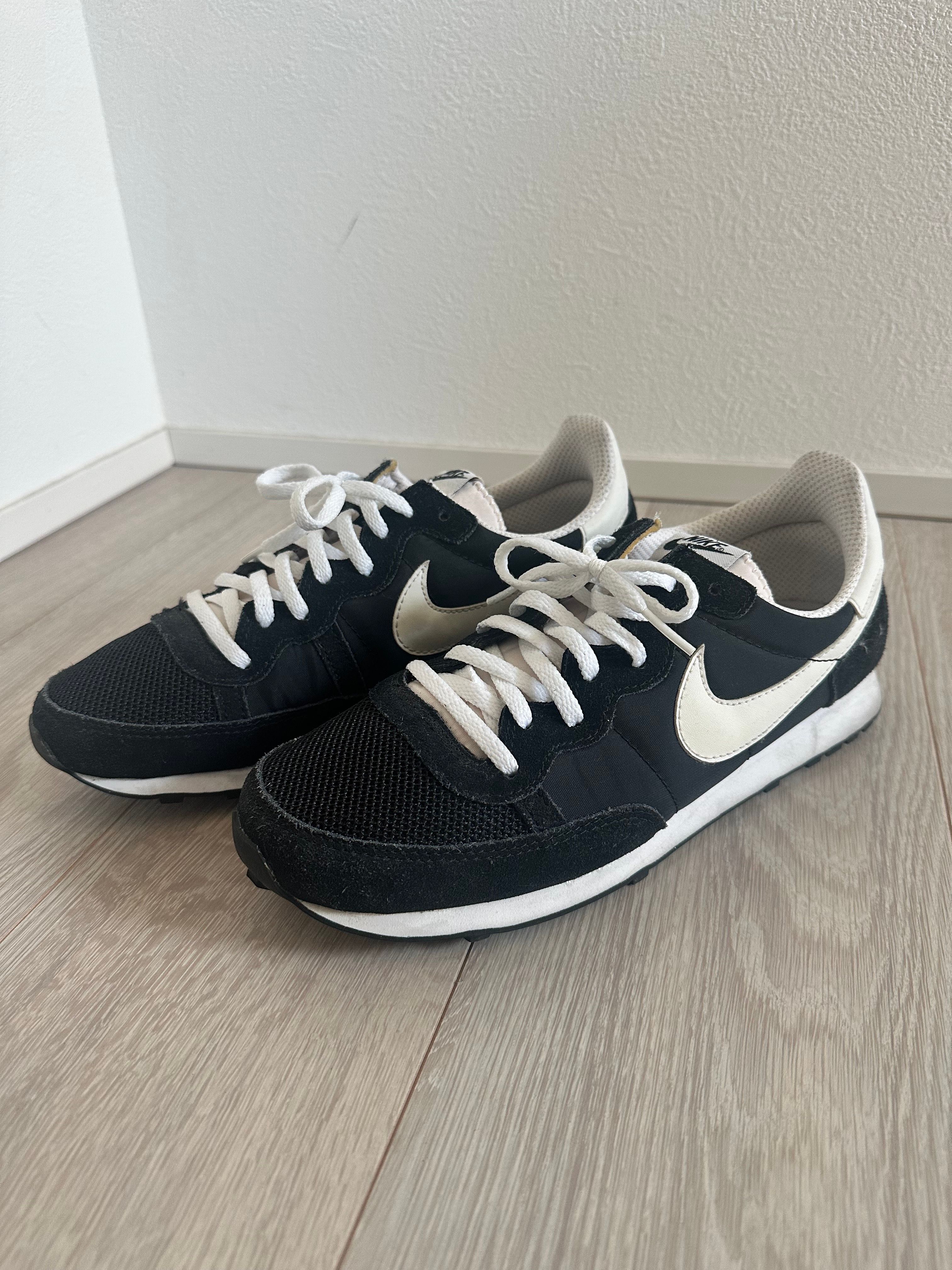 Nike Challenger "Black/White"