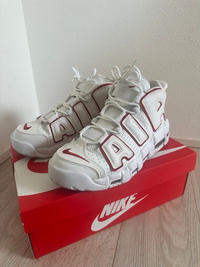 NIKE AIR MORE UPTEMPO "WHITE/VARSITY RED" (2021)
