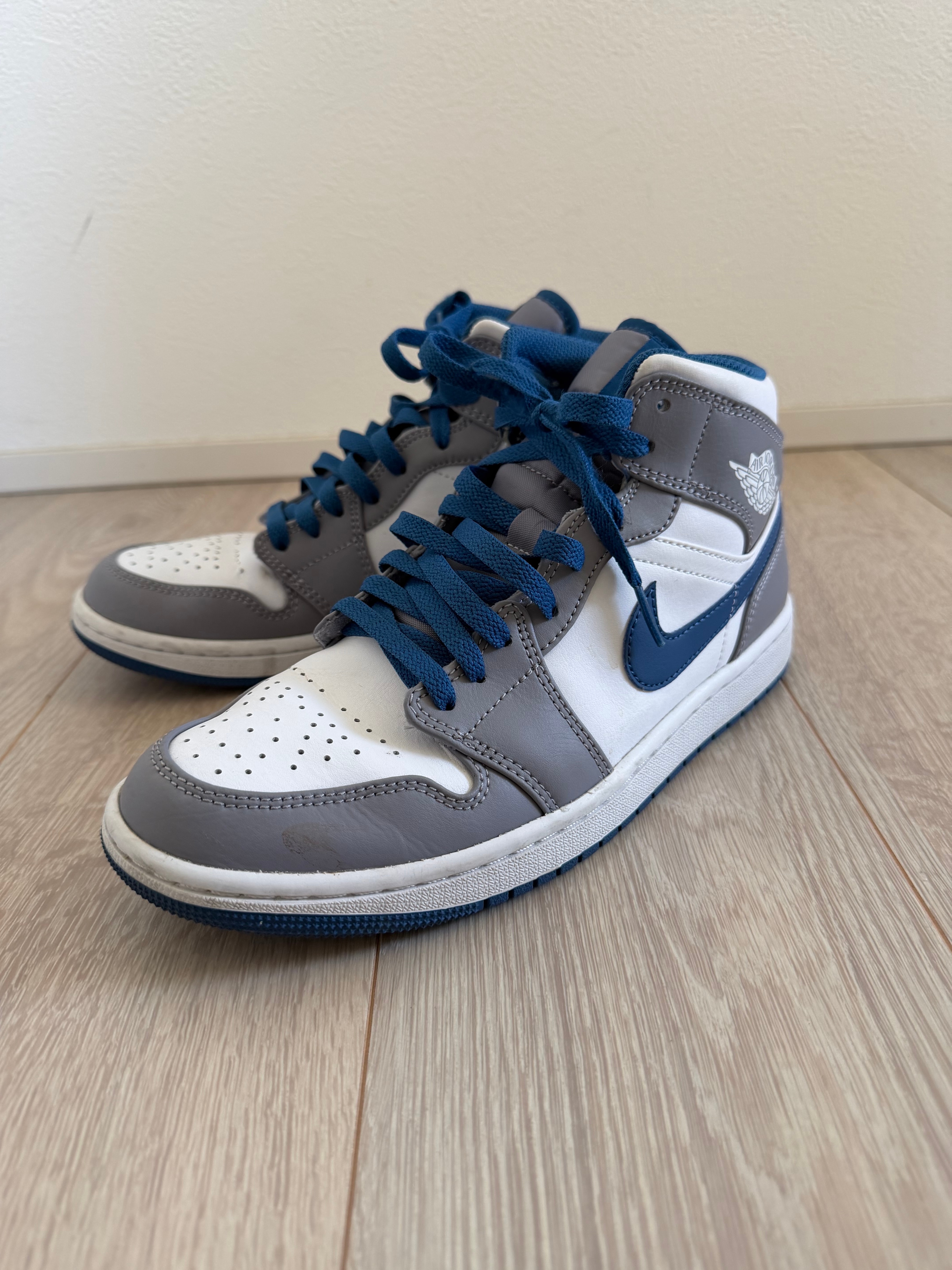 AIR JORDAN 1 トゥルーブルー26cm Nike Air Jordan 1 Mid \\"True Blue\\"の新品&frasl;中古フリマ(通販)｜スニダン