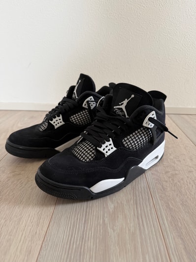 Nike Air Jordan 4 Retro "White Thunder"