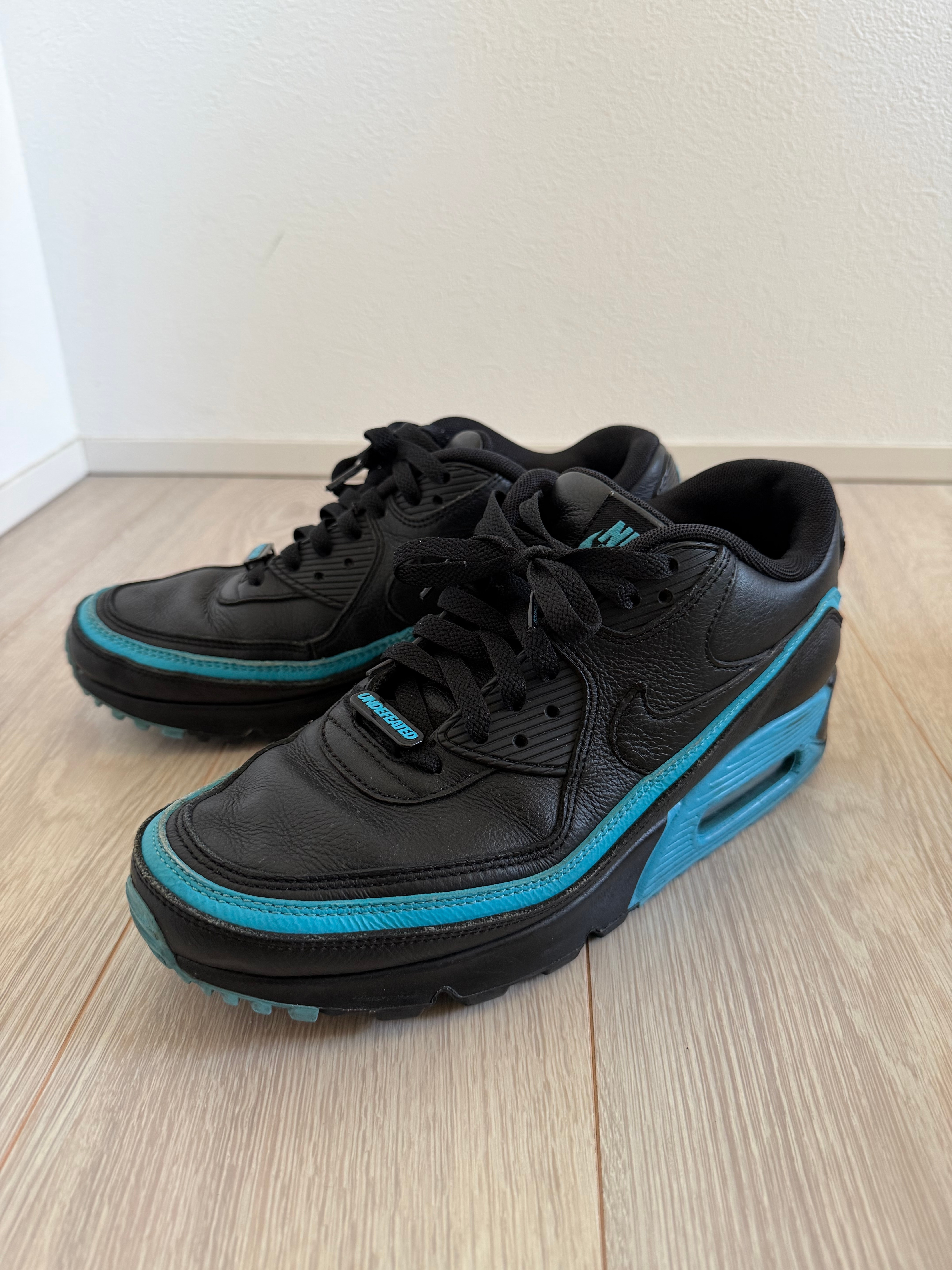 UNDEFEATED × Nike Air Max 90 "Black/Blue"
