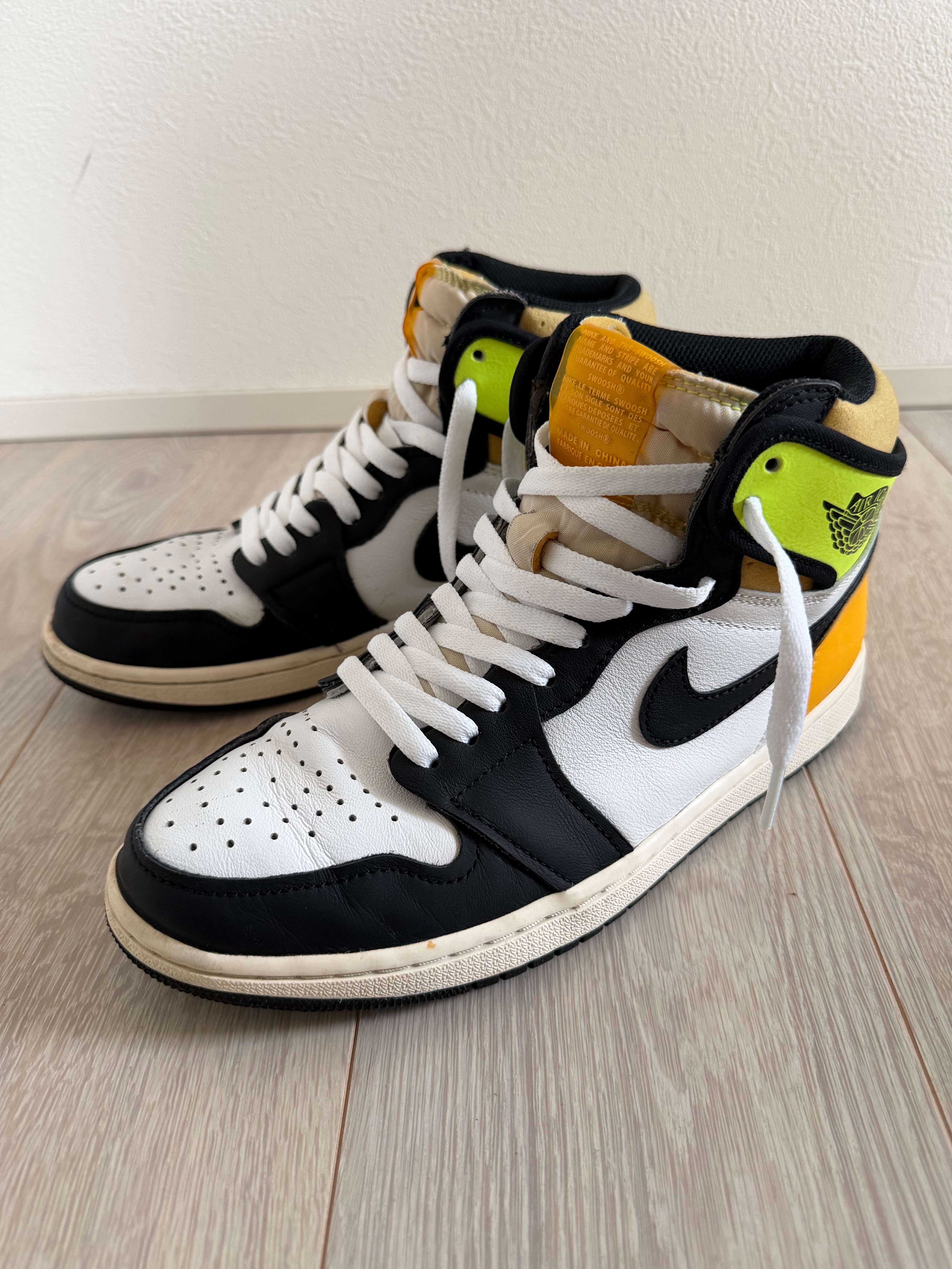 Nike Air Jordan 1 High OG "Volt Gold"