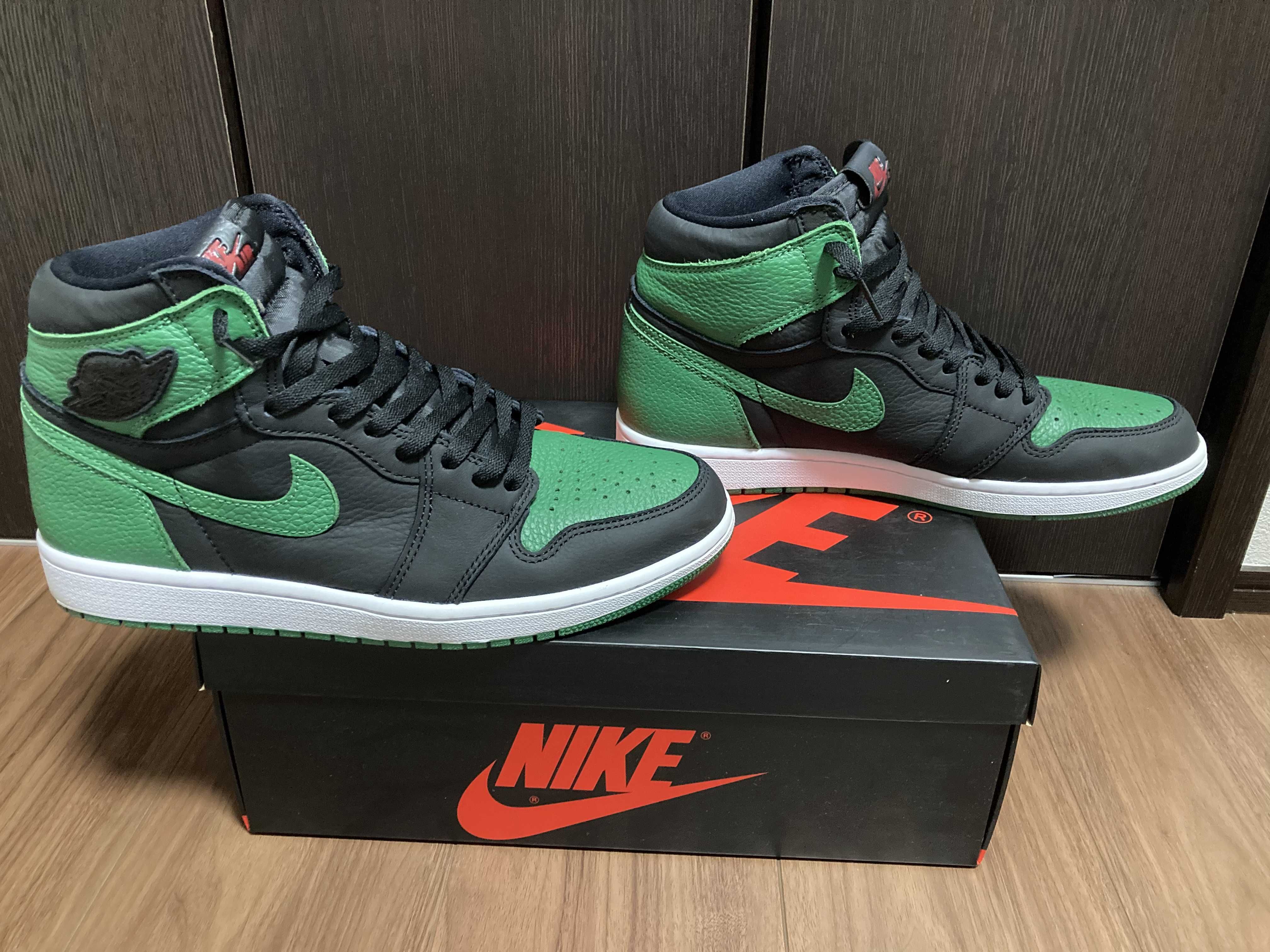 Nike Air Jordan 1 Retro High OG "Black/Pine Green" (2020)