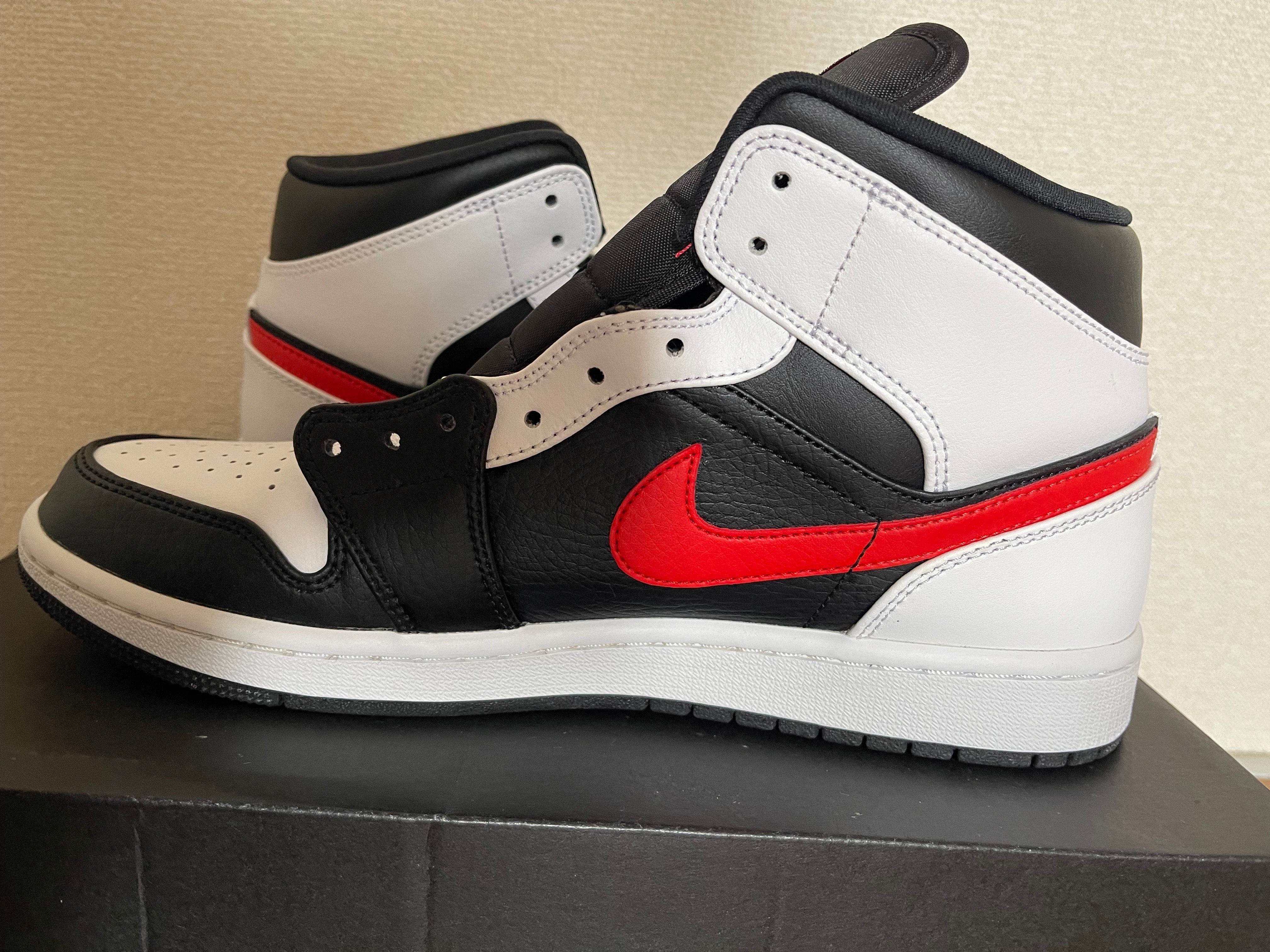 Nike Air Jordan 1 Mid "Black/Chile Red/White"