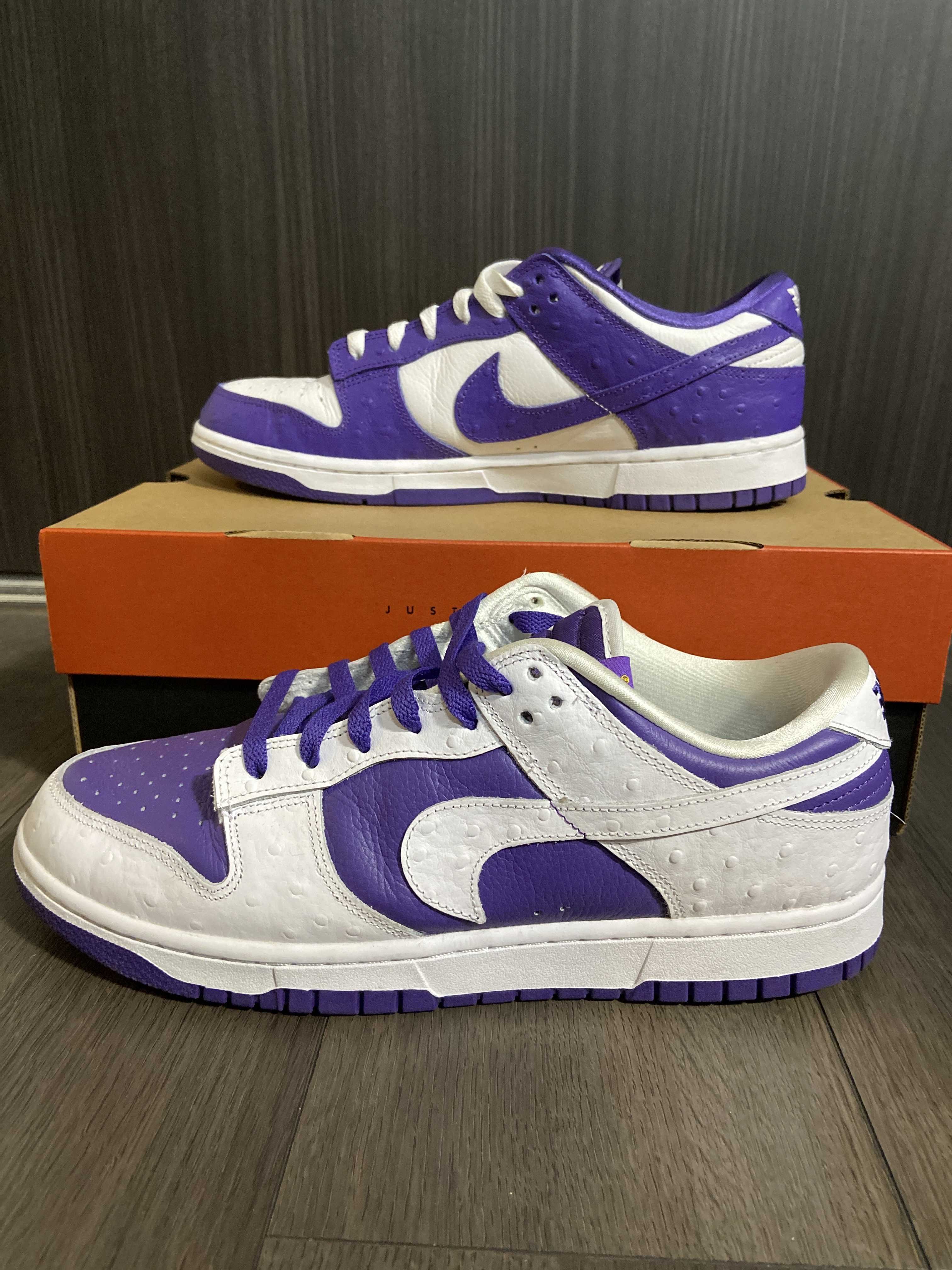 Nike Women's Dunk Low "Made You Look"