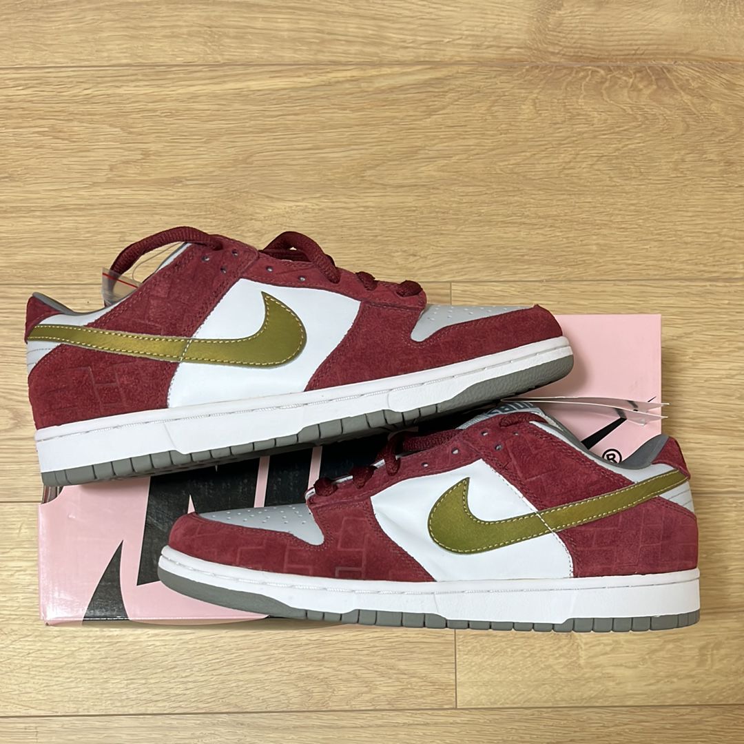 Nike SB Dunk Low "Shanghai"