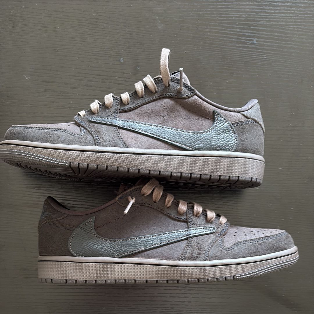 Travis Scott × Nike Air Jordan 1 Low OG SP "Velvet Brown and Dark Mocha"