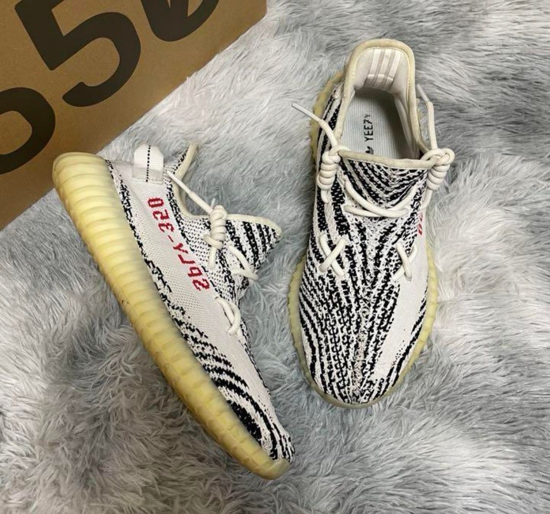adidas YEEZY Boost 350 V2 "Zebra"