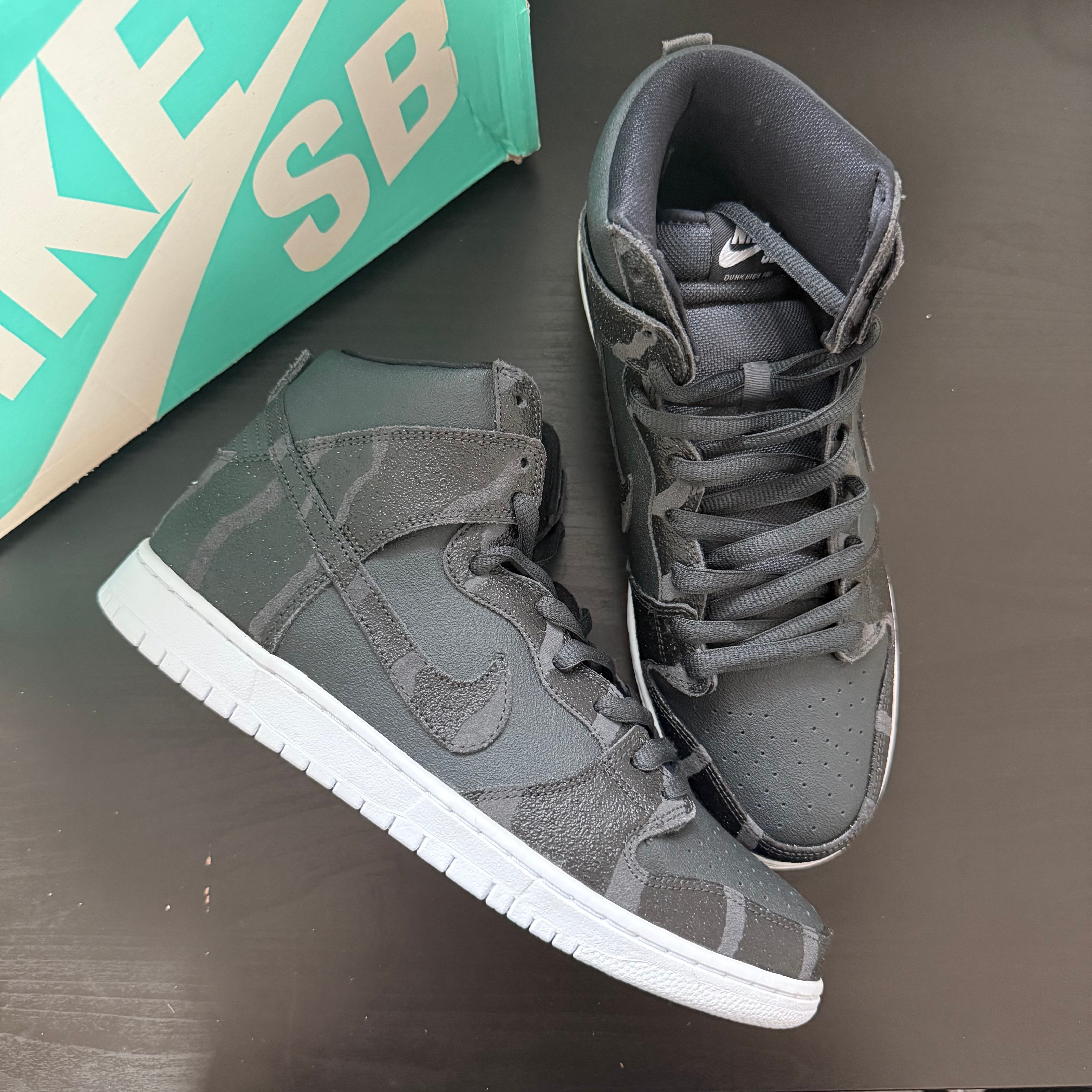 Nike SB Dunk High "Griptape"