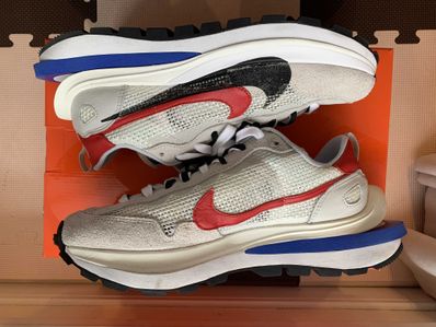 sacai × Nike Vapor Waffle "Royal Fuchsia"