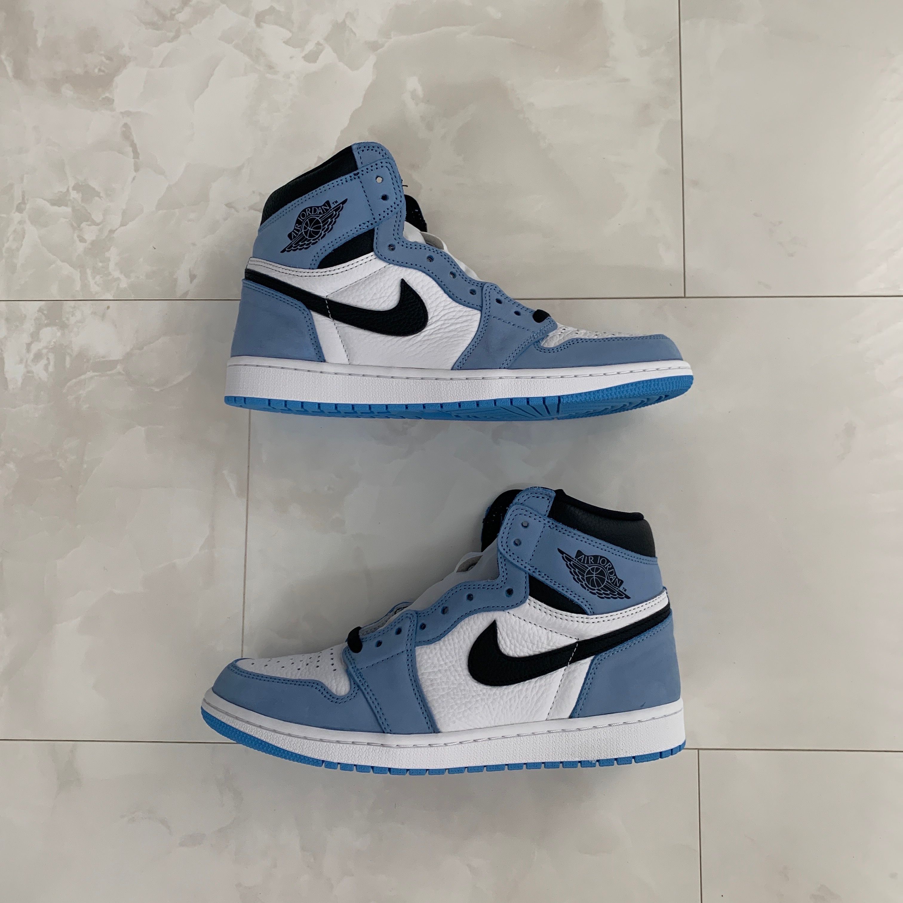Nike Air Jordan 1 High OG "University Blue"