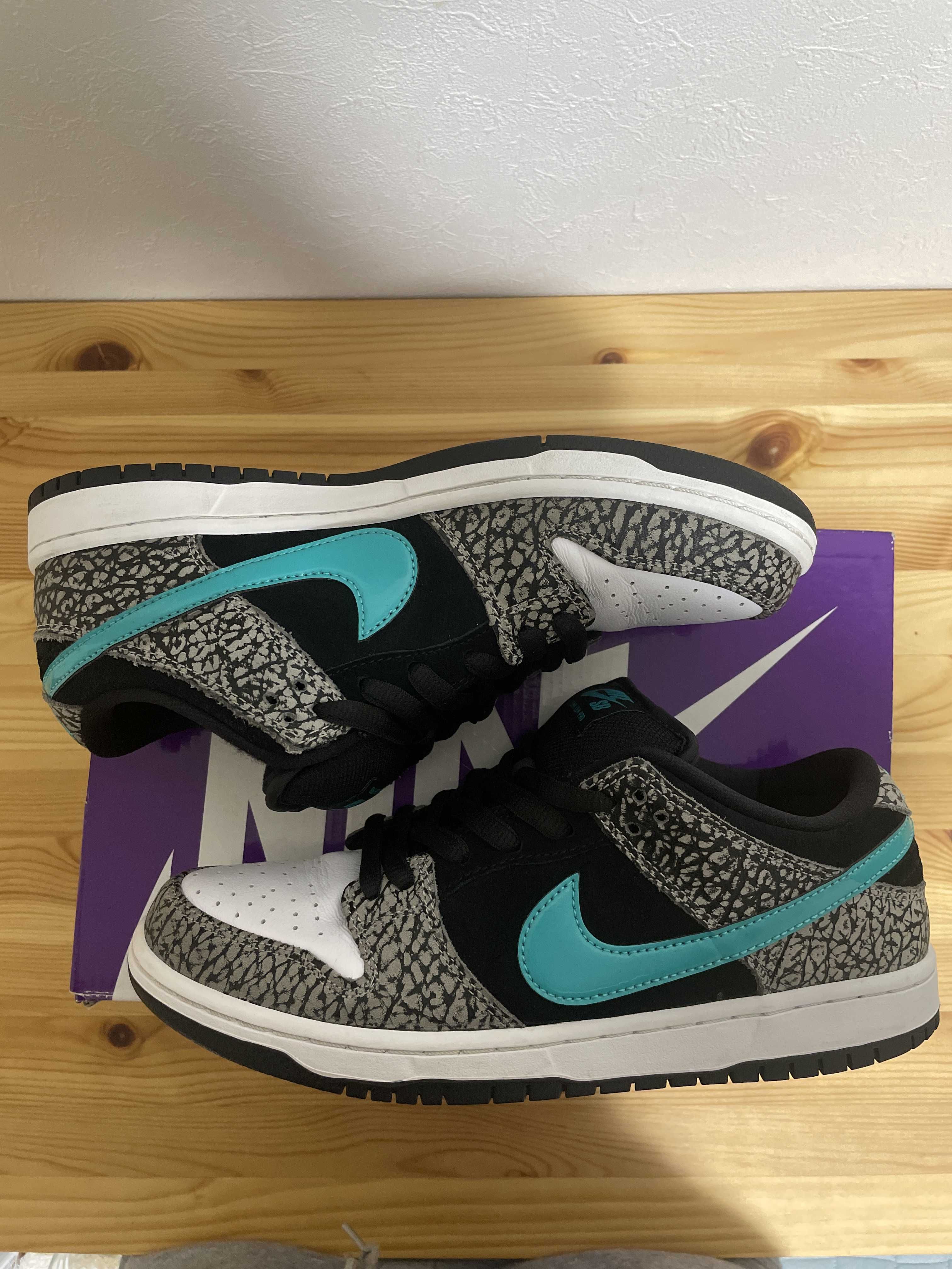 Nike SB Dunk Low "Elephant/Safari"