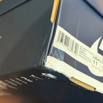 Nike Air Jordan 1 Retro High OG "Midnight Navy"