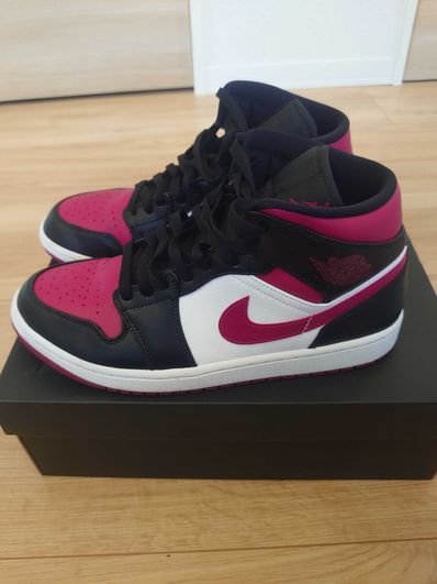 NIKE AIR JORDAN 1 MID "BLACK/RED/WHITE"