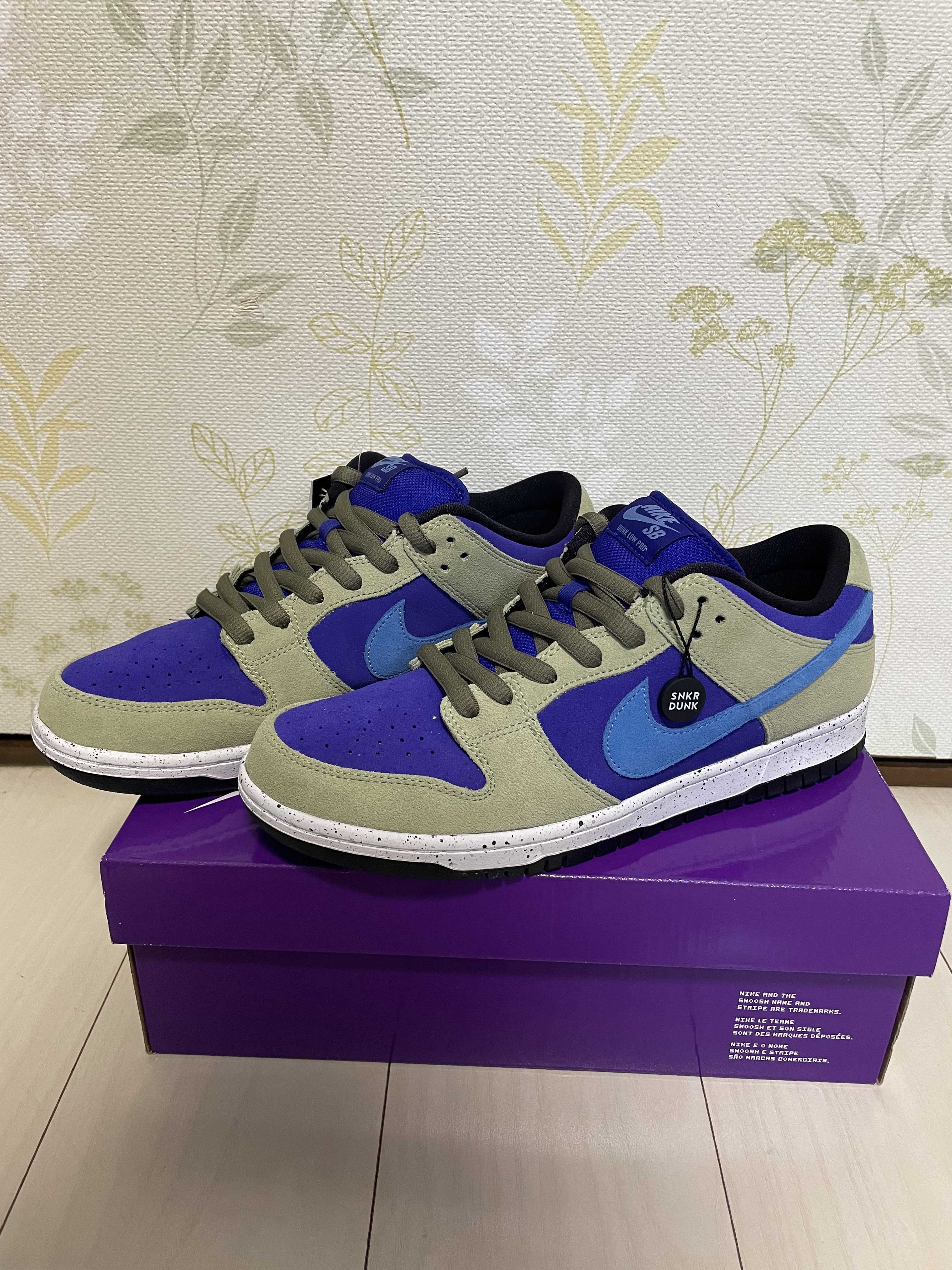 Nike SB Dunk Low "Celadon"