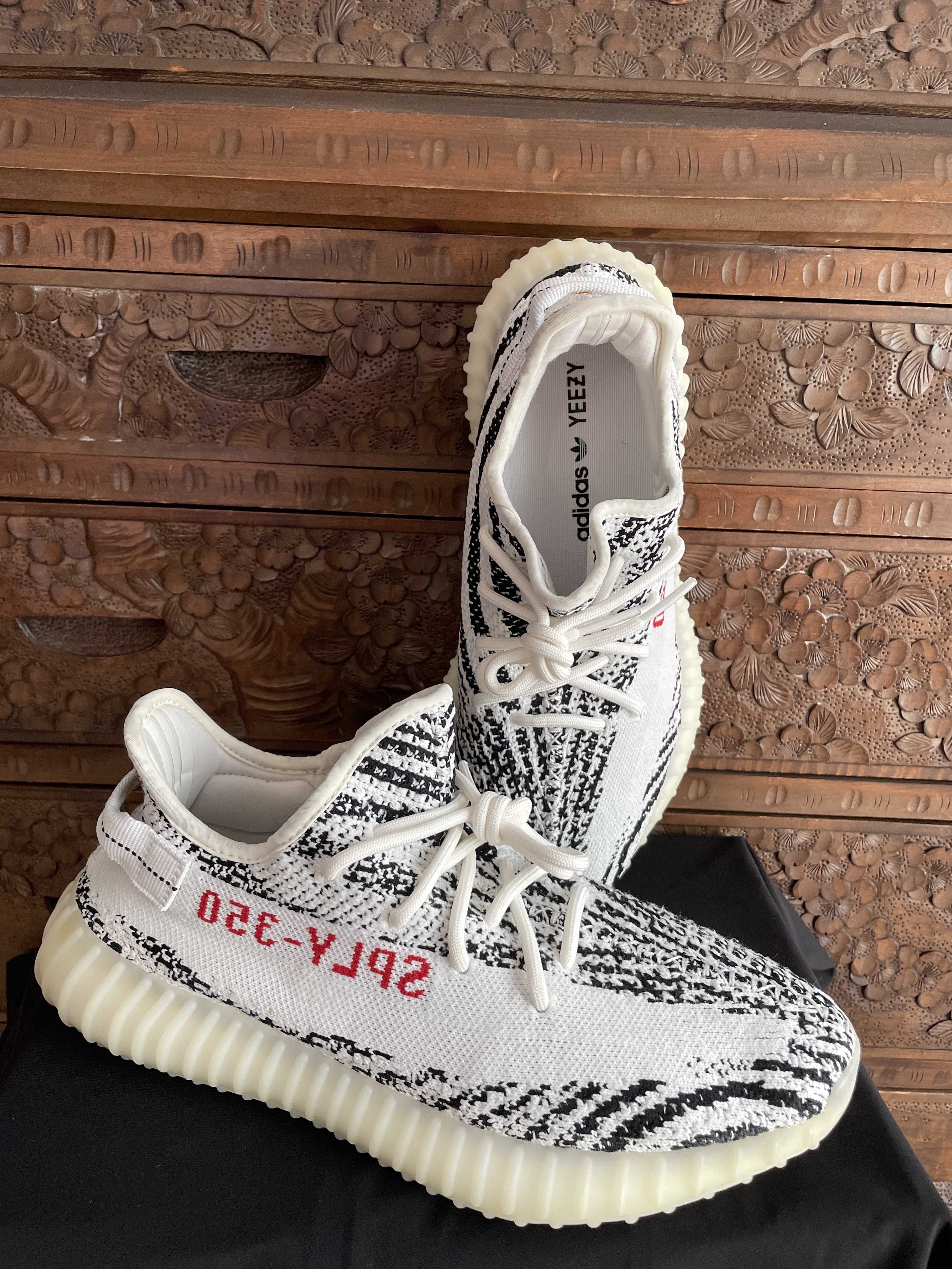 adidas YEEZY Boost 350 V2 "Zebra"
