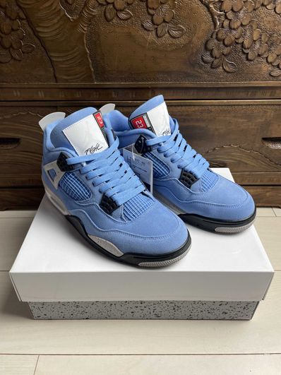 Nike Air Jordan 4 "University Blue"