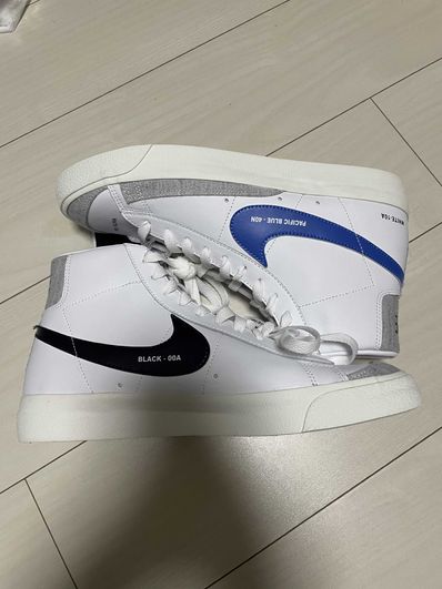 NIKE Women's MID BLAZER 77 "WHITE"