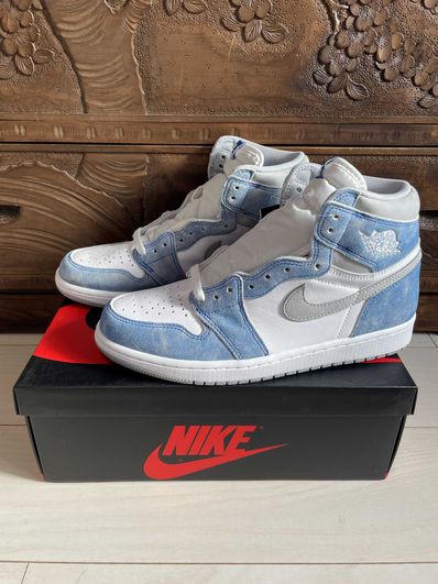 Nike Air Jordan 1 High OG "Hyper Royal"