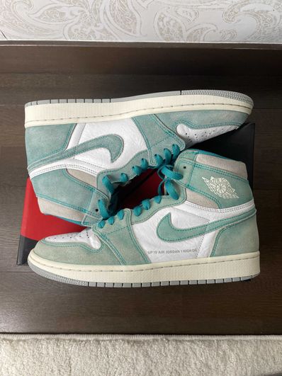 Nike Air Jordan 1 Retro High OG "Turbo Green"