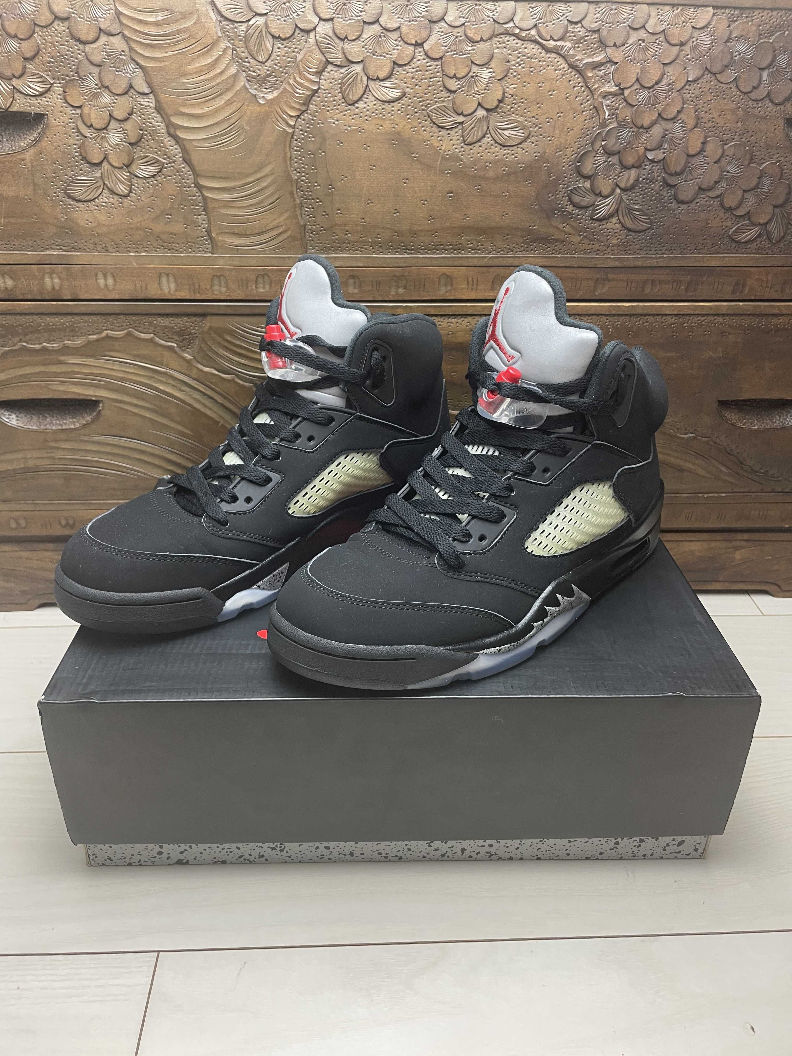 Nike Air Jordan 5 Retro OG "Black/Fire Red/Metallic Silver/White" (2016)