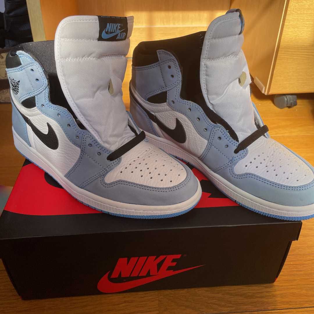 Nike Air Jordan 1 High OG "University Blue"