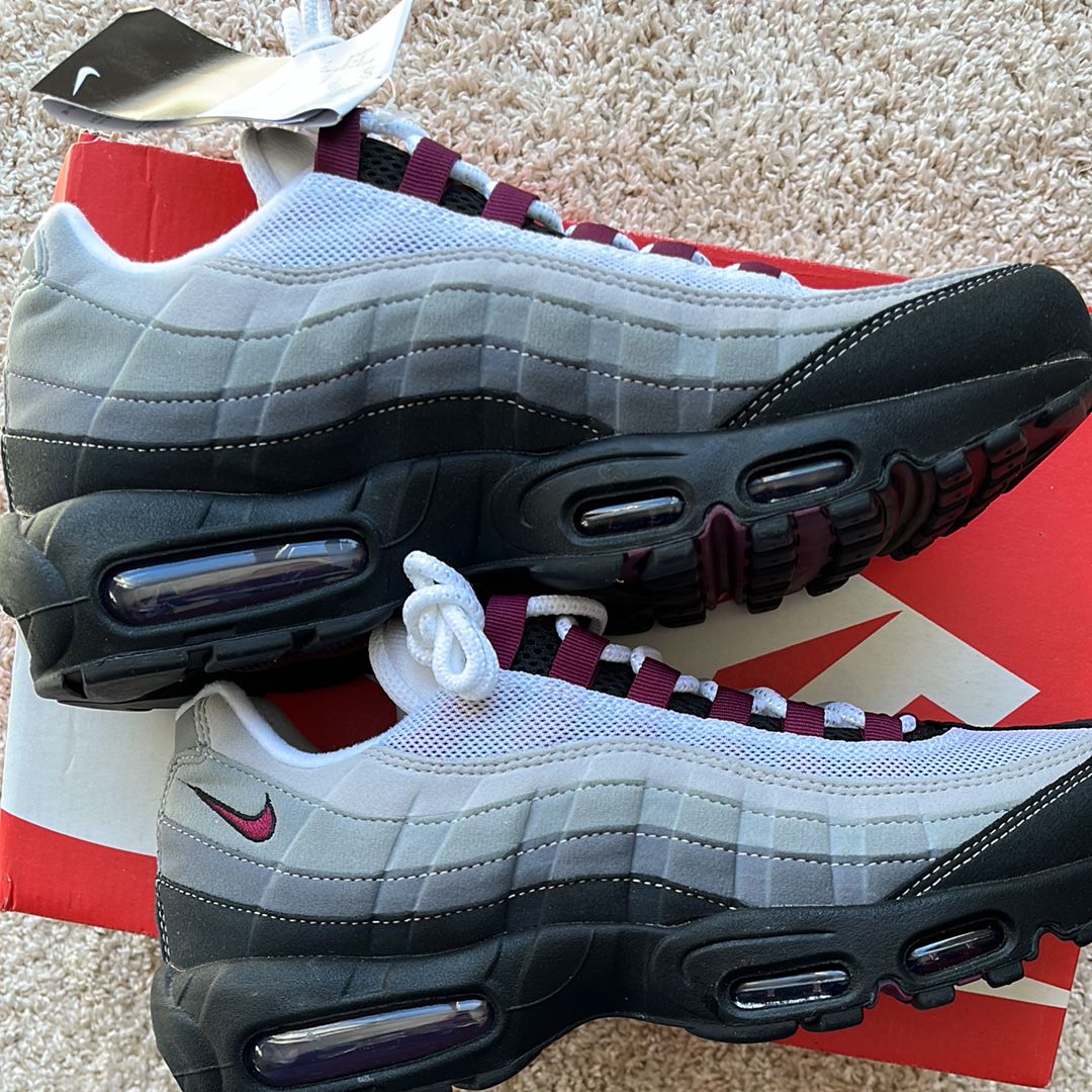 Nike Air Max 95 "Pearl Grey/Dark Beetroot"