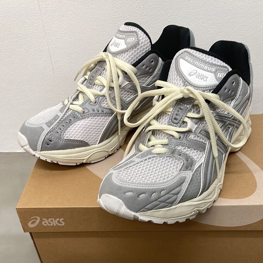 ミンナノ × アシックス ゲルニンバス10.1 "ホワイト/シートロック"