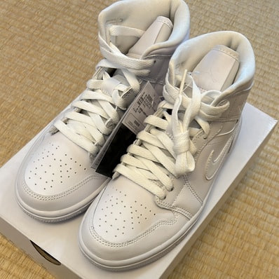 Nike Women's Air Jordan 1 Mid "Triple White"