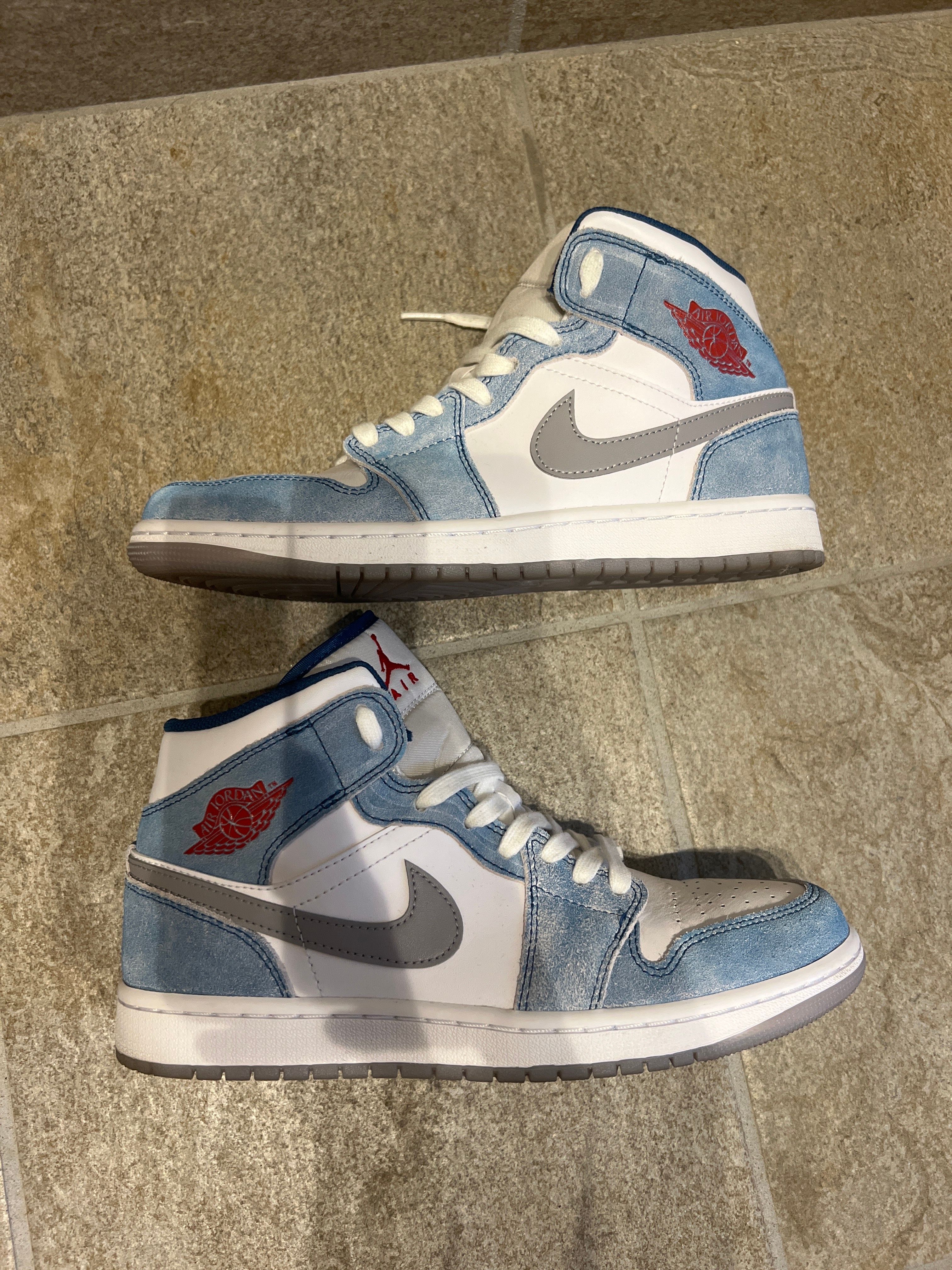 Nike Air Jordan 1 Mid SE "White/Hyper Royal/Red"