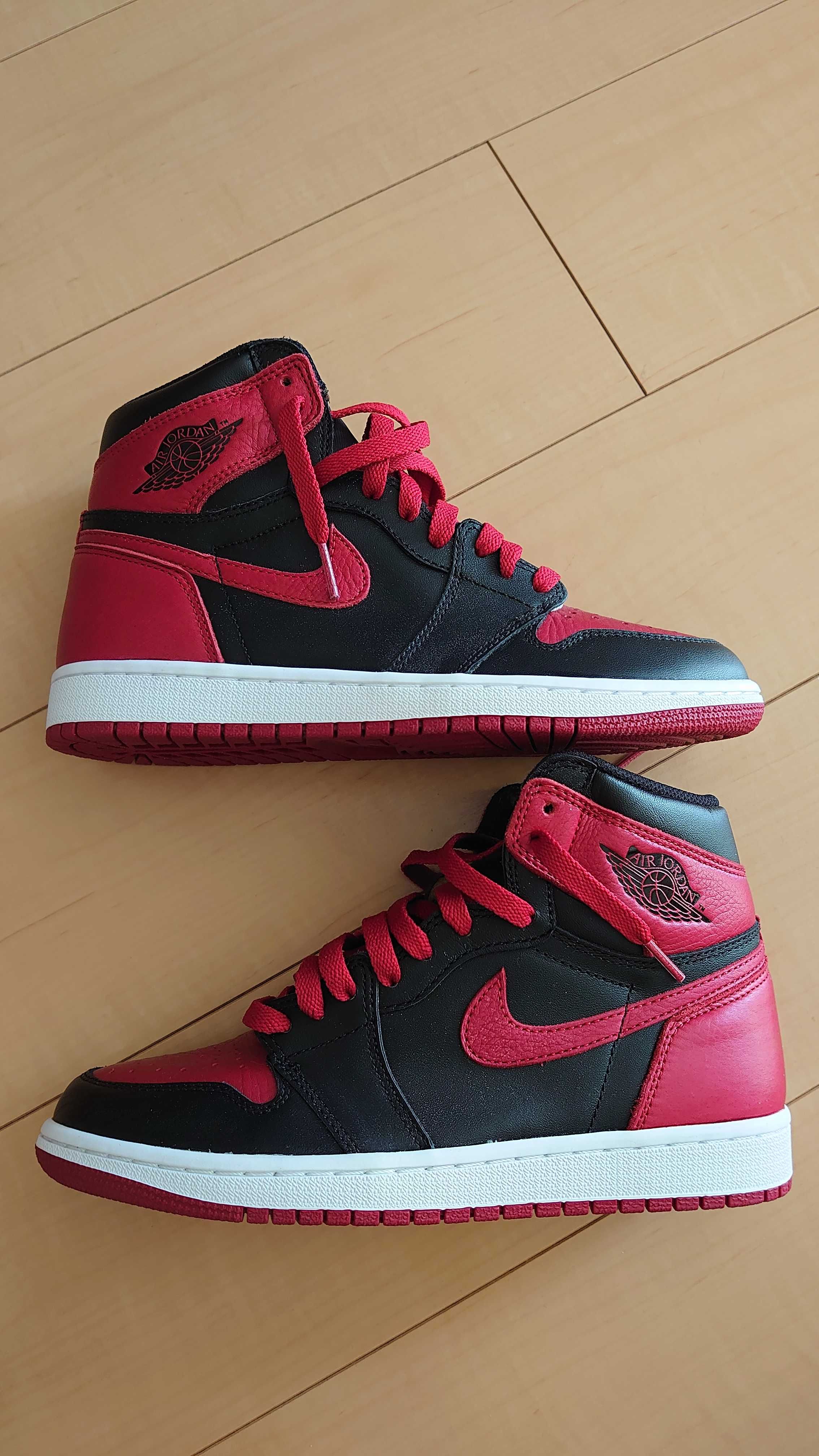 Nike Air Jordan 1 Retro High OG "Bred/Banned" (2016)