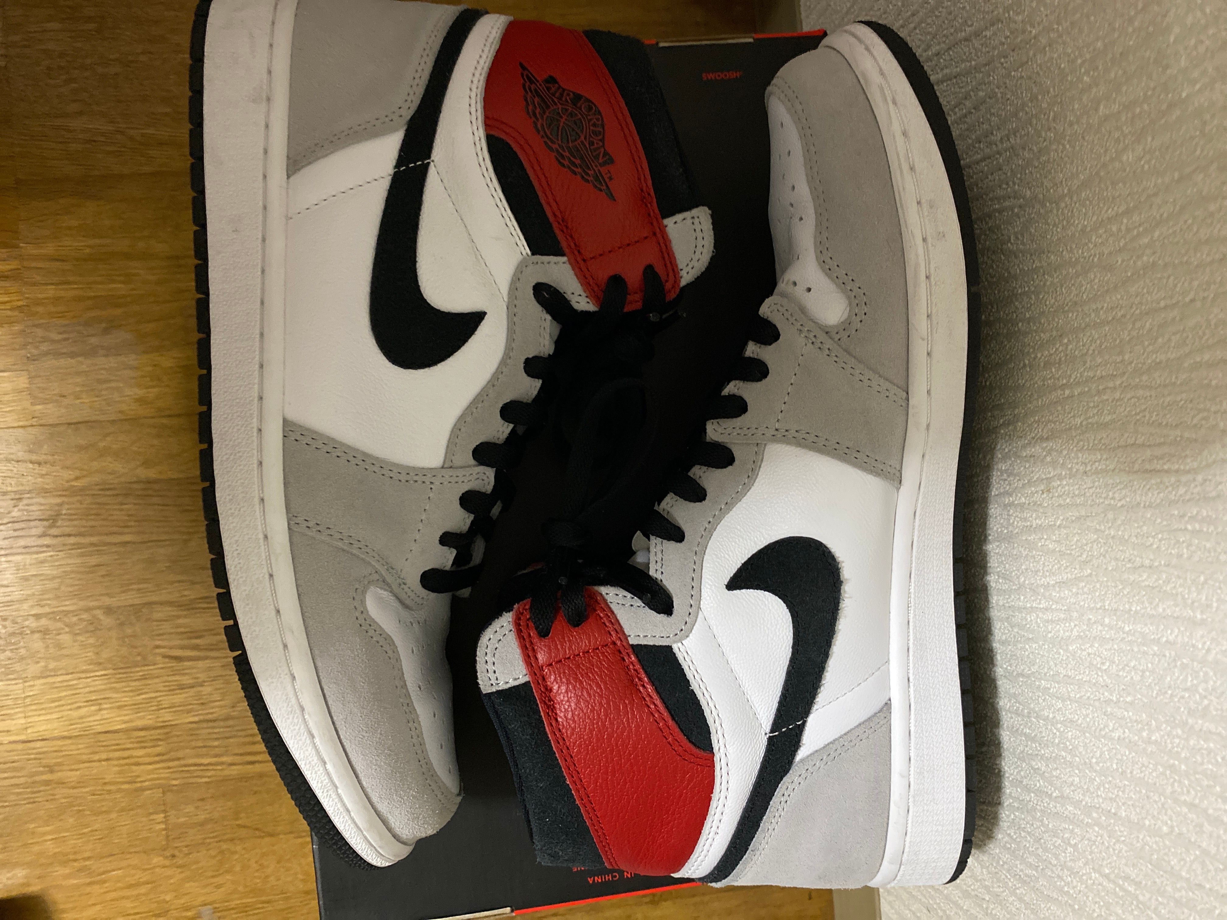 Nike Air Jordan 1 High OG "White/Black/Light Smoke Grey"