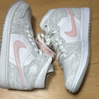 Nike Women's Air Jordan 1 Mid SE "Light Iron Ore"